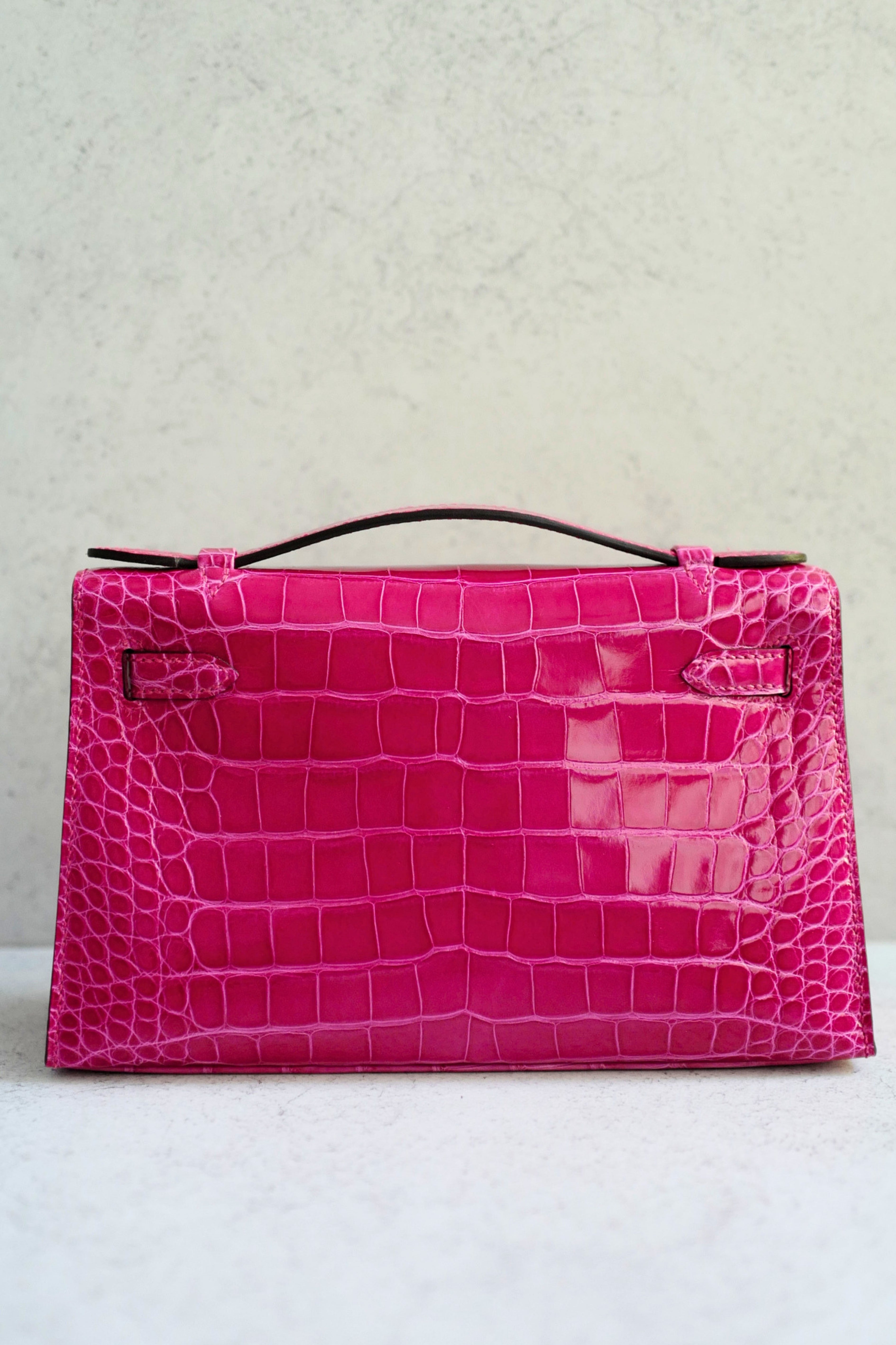 Hermès Kelly Mini Pochette Rose Mexico Alligator Mississippiensis Lisse PHW K Stamp