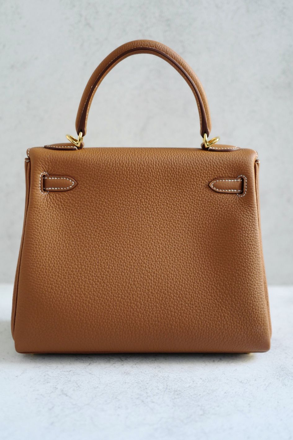 Hermès Kelly 25 Gold Togo Leather Gold Hardware K Stamp