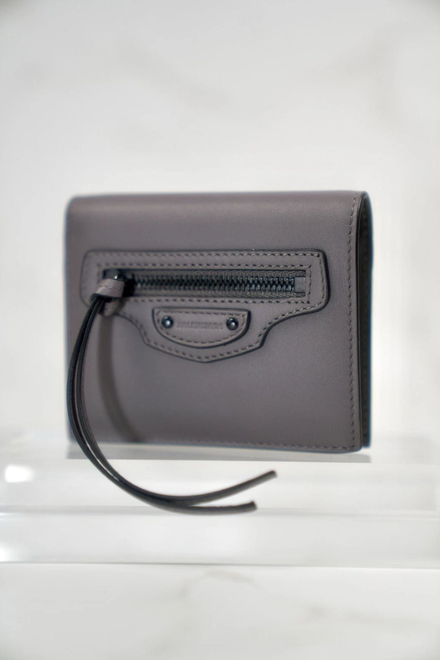 BNIB Balenciaga Women's Neo Classic Mini Wallet in Dark Grey Calfskin