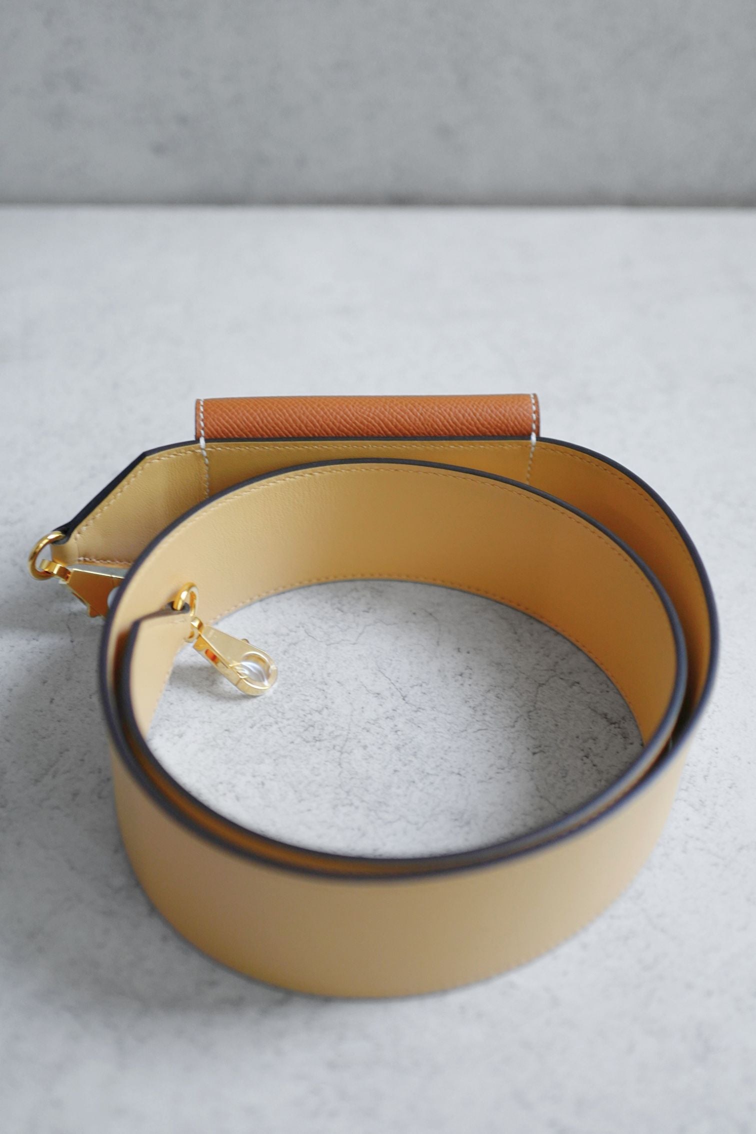Hermès Kelly Pocket Bag Strap Naturel/Sable/Gold Swift Epsom Calfskin 105 mm