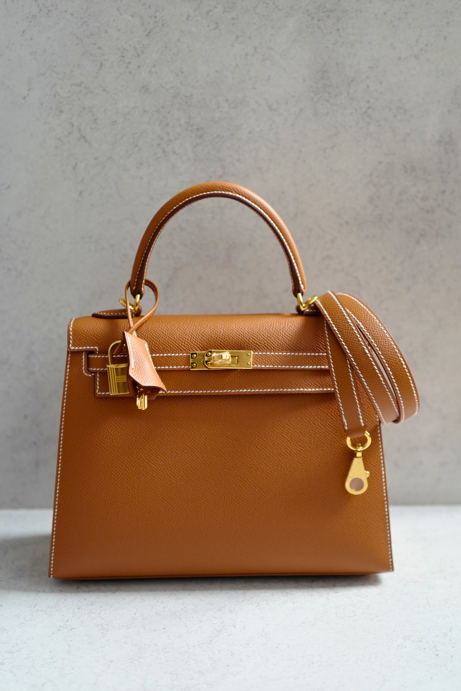 BNIB Hermes Kelly 25 Gold Epsom Sellier Gold Hardware G Stamp 2026