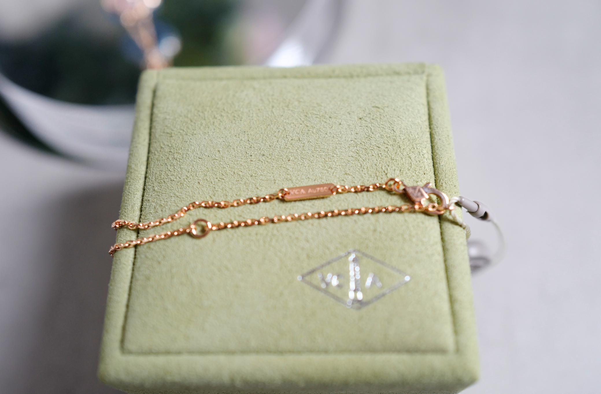 Van Cleef & Arpels 2025 Holiday Alhambra Pendant Pink MOP & Rose Gold