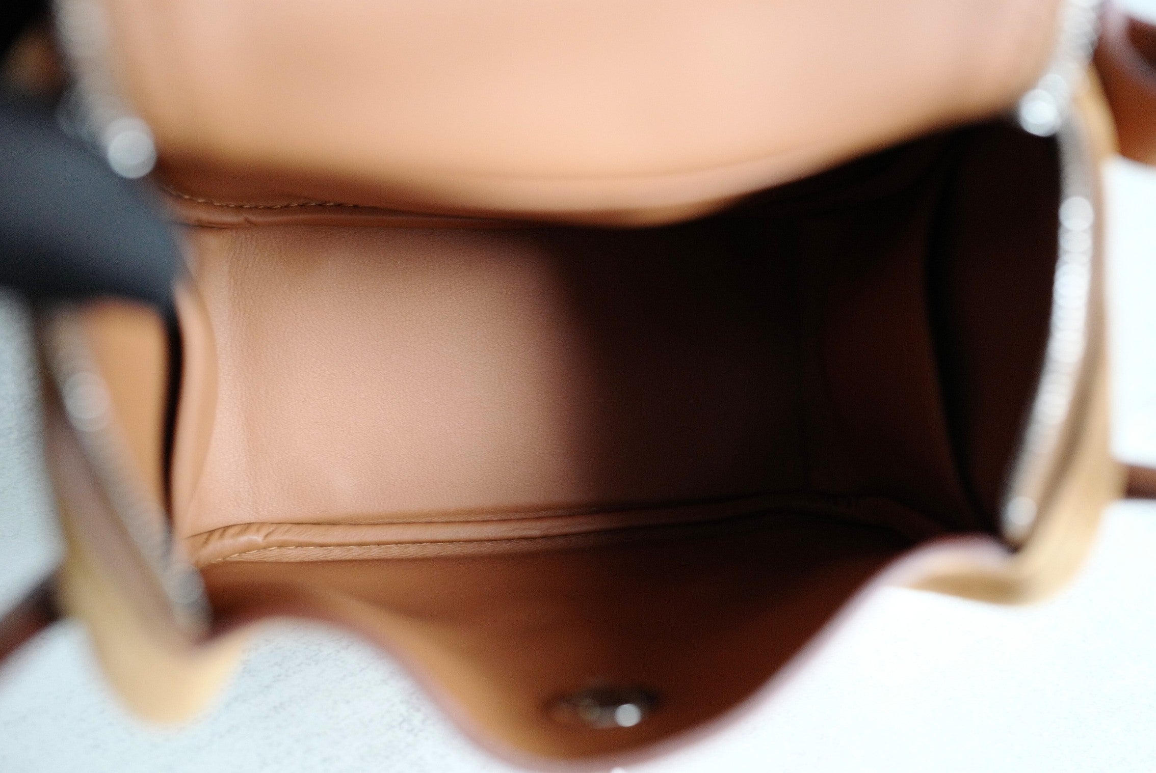 Hermès Mini Lindy II Gold Chamois Swift & Grizzly Leather with PHW K Stamp (2025)