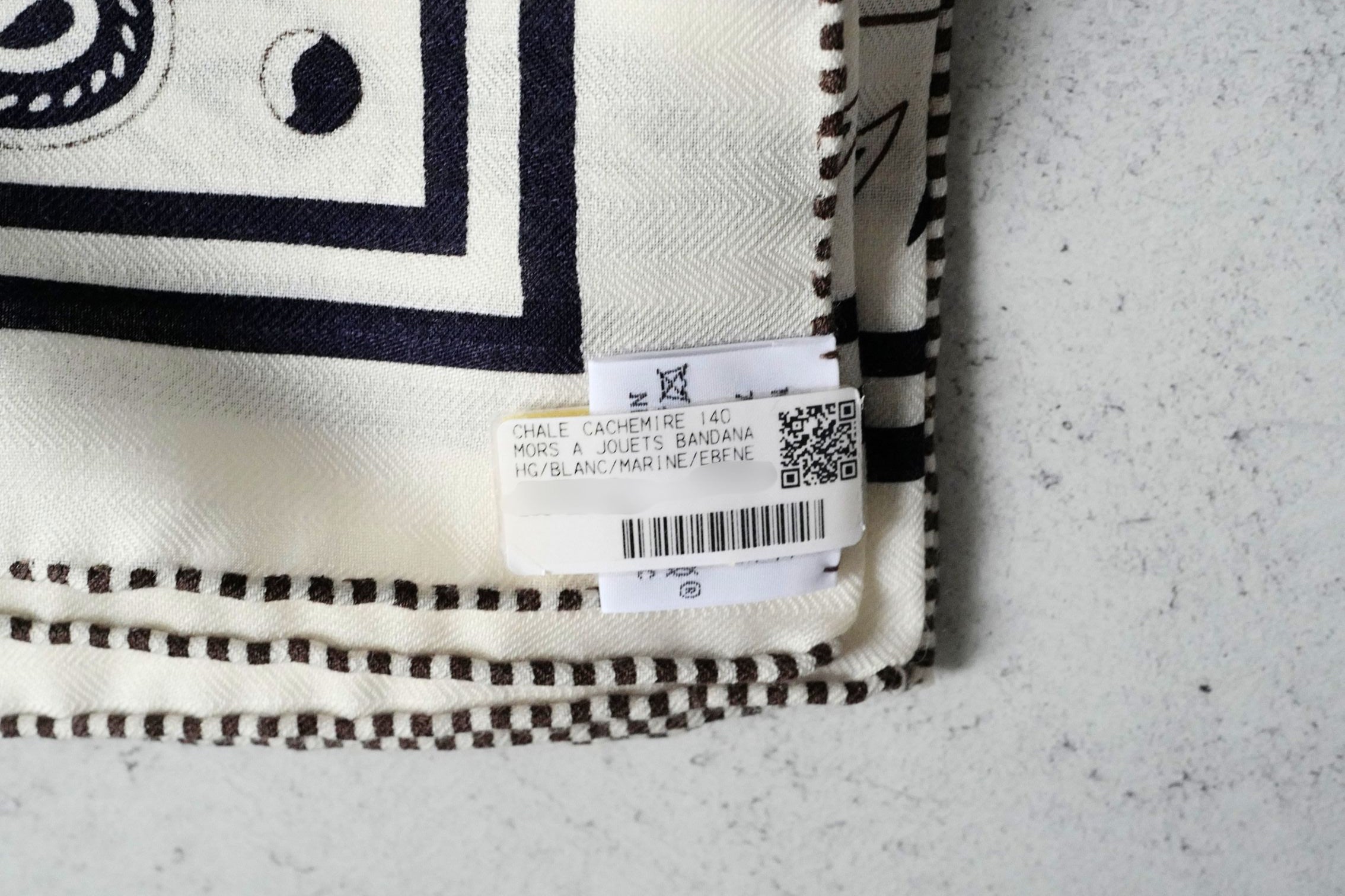 Hermès Mors a Jouets Bandana Shawl 140 Blanc/Bleu Marine/Ébène Cashmere Silk
