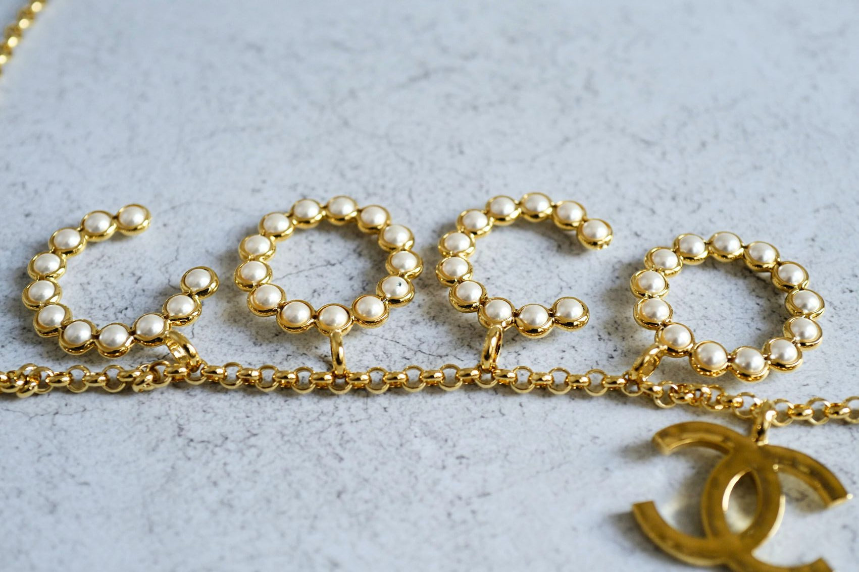 BNIB Chanel 24S Chain Belt with COCO & No 5 Pendant in Gold & Pearly White 85