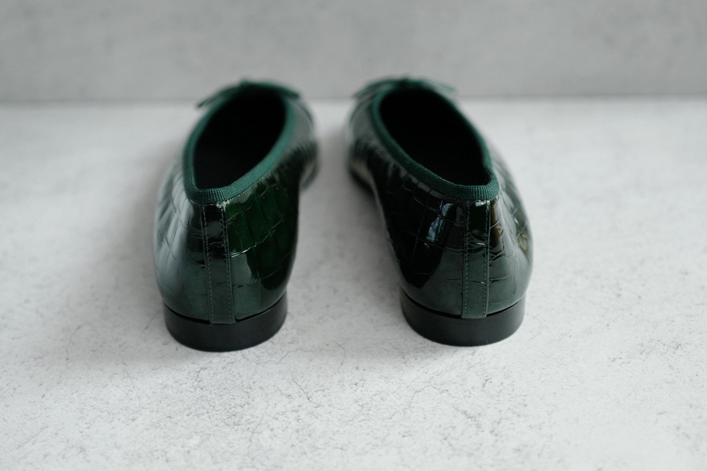 Chanel 26A Matthieu Blazy Ballet Flats Croc Patent Calfskin Dark Green Black 37