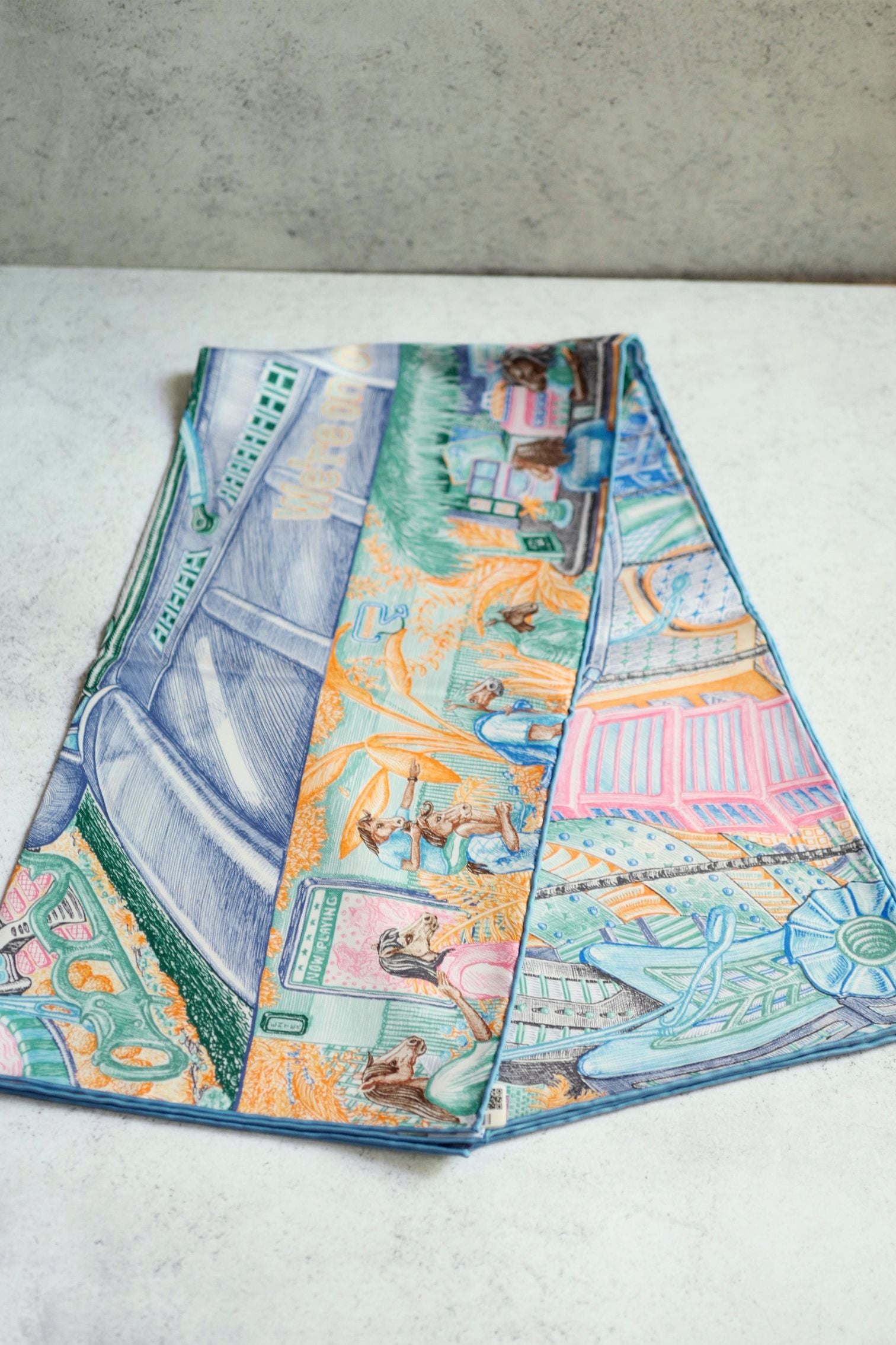 Hermès City of Light Scarf Bleu Jean/Rose/ Vert Véronèse 100% Silk 90