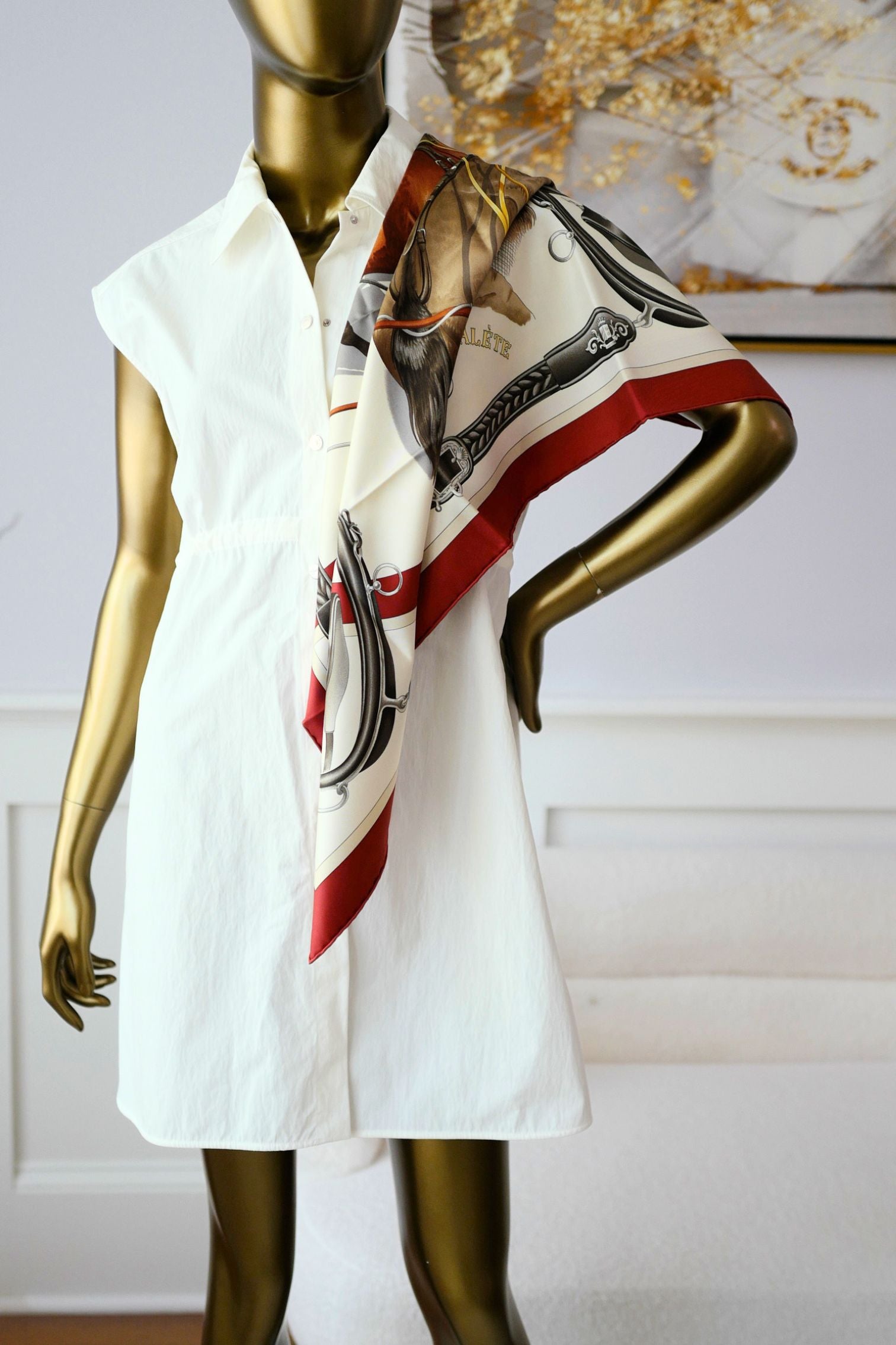Hermès Scarf Attelage en Arbalete Forever Rouge Cuit/Grège/Alezan 100% Silk 90