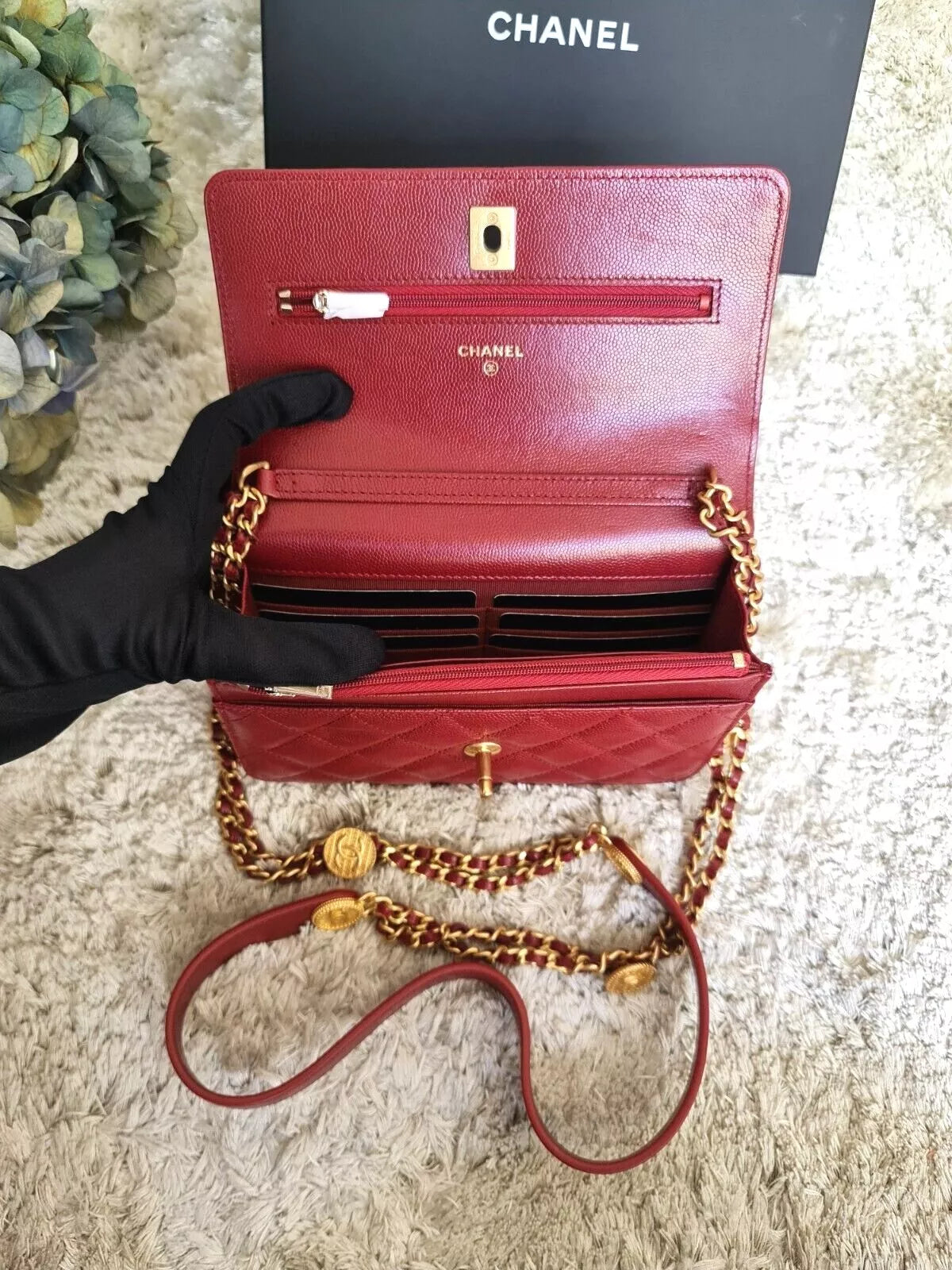 Chanel Wallet on Chain Metier D’art Shiny Calfskin Caviar In Burgundy Gold HW