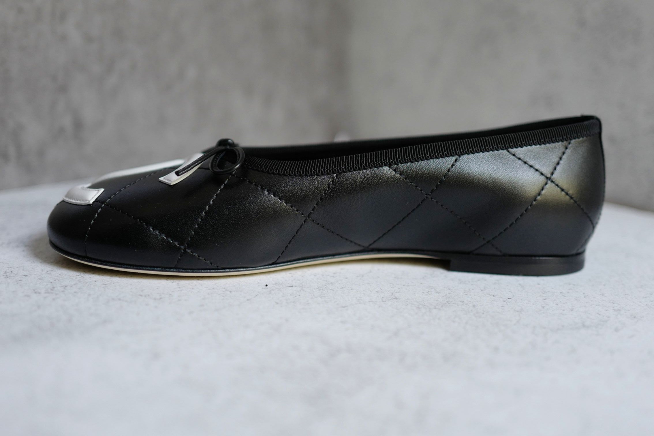 Chanel 26M Coco Beach Ballet Flats Black Lambskin Size 37.5
