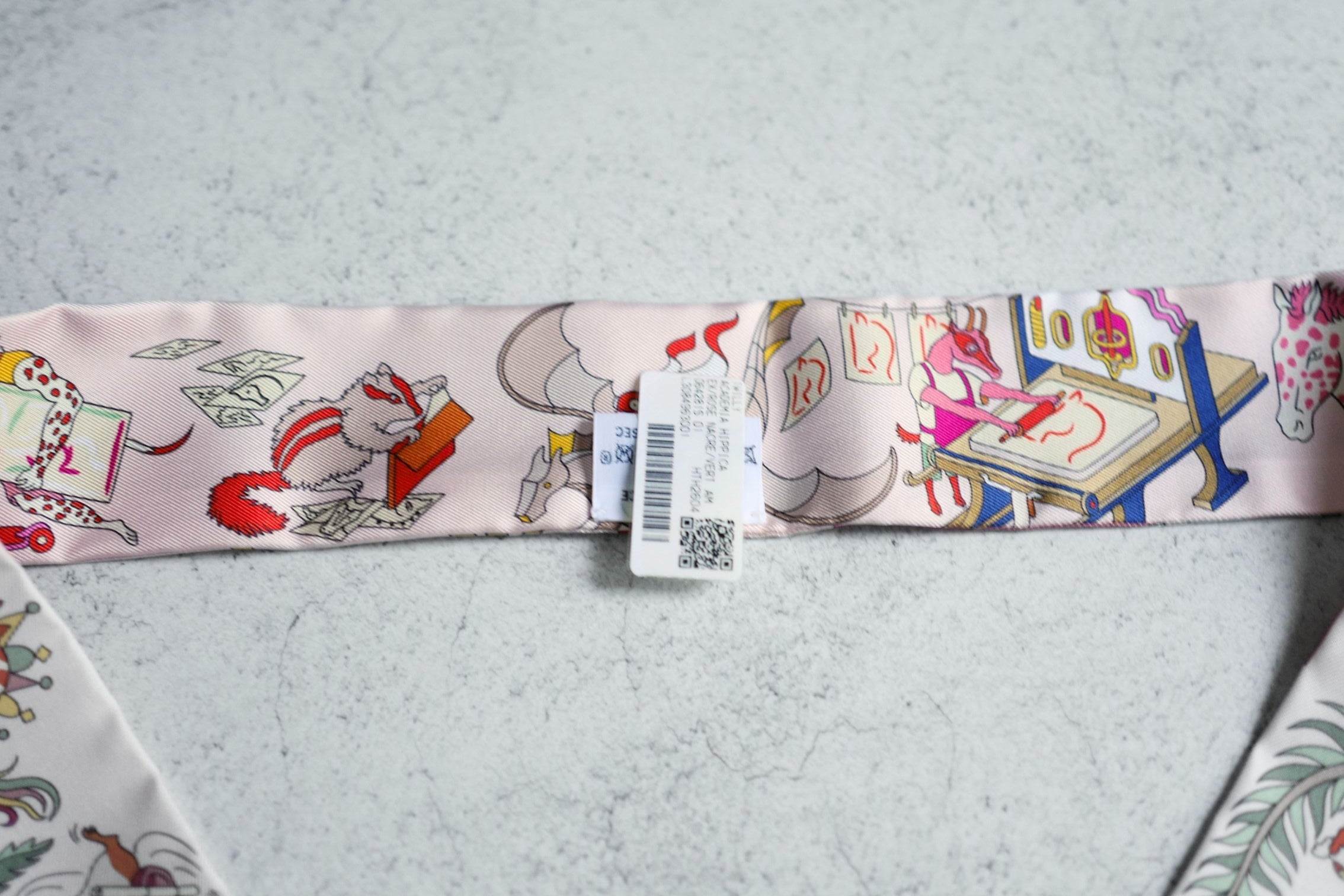 Hermès Academia Hippica Twilly Rose Nacre / Vert Amande / Multicolore 100% Silk