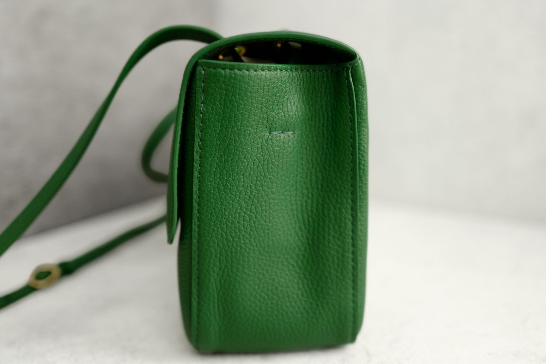 Chanel 26A Maxi 32 Flapbag "Matthieu Blazy" Green Grained Calfskin Gold Hardware