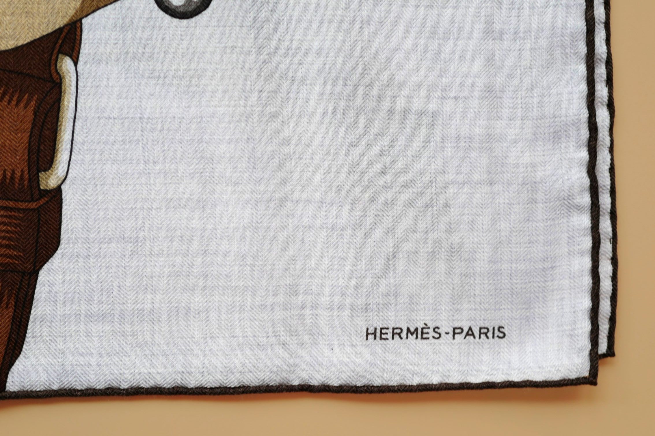 NEW Hermès Cheval Heavy Metal Scarf 100 Cashmere Silk Gris Clair / Kraft / Caramel