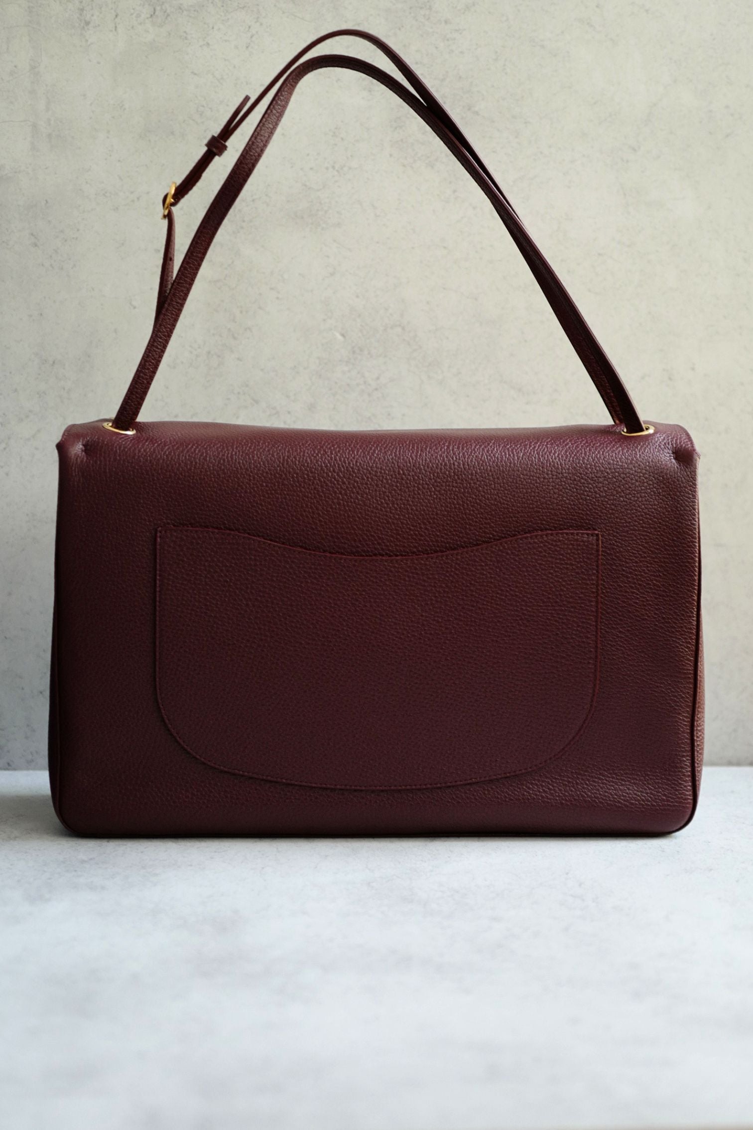Chanel 26S Matthieu Blazy's Maxi 38 Flapbag Burgundy Grained Calfskin Gold HW