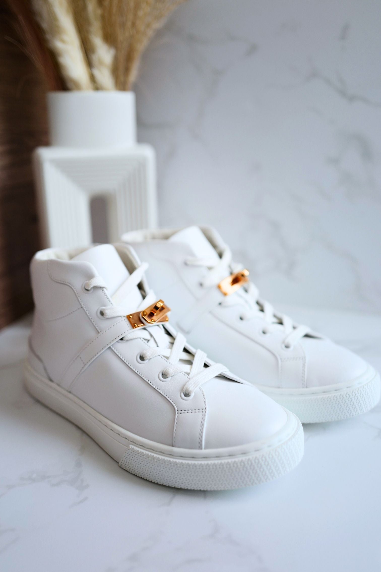 Hermès Daydream Sneaker White Leather Rose Gold Kelly Buckle Size 39.5