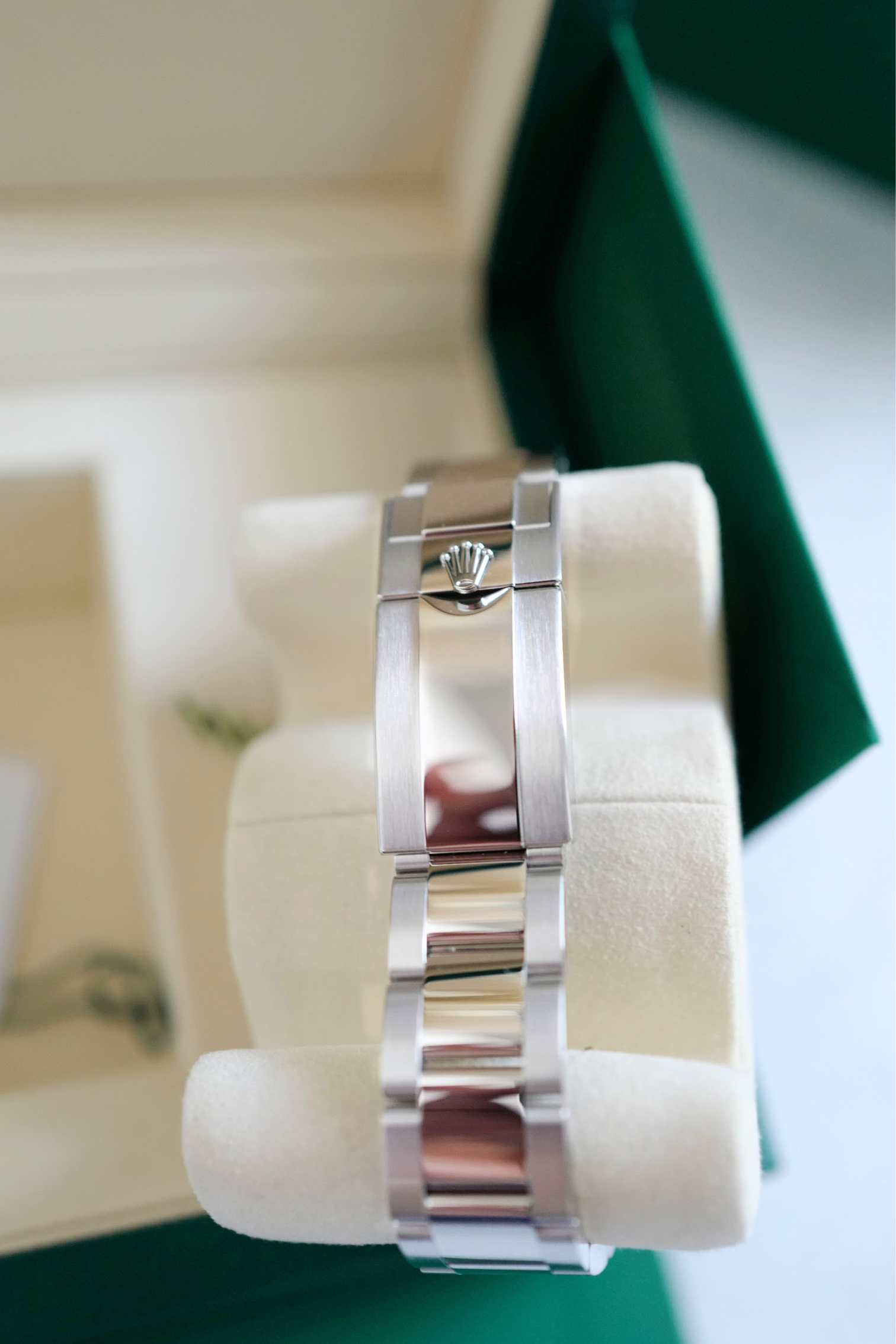 BNIB Rolex Daytona 126500LN White Dial Oystersteel 40mm