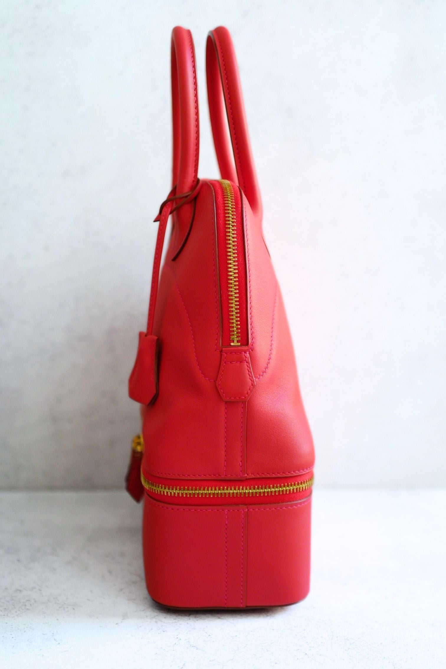 Hermès Bolide Secret in Vermillion Red Swift Leather Gold Hardware T Stamp