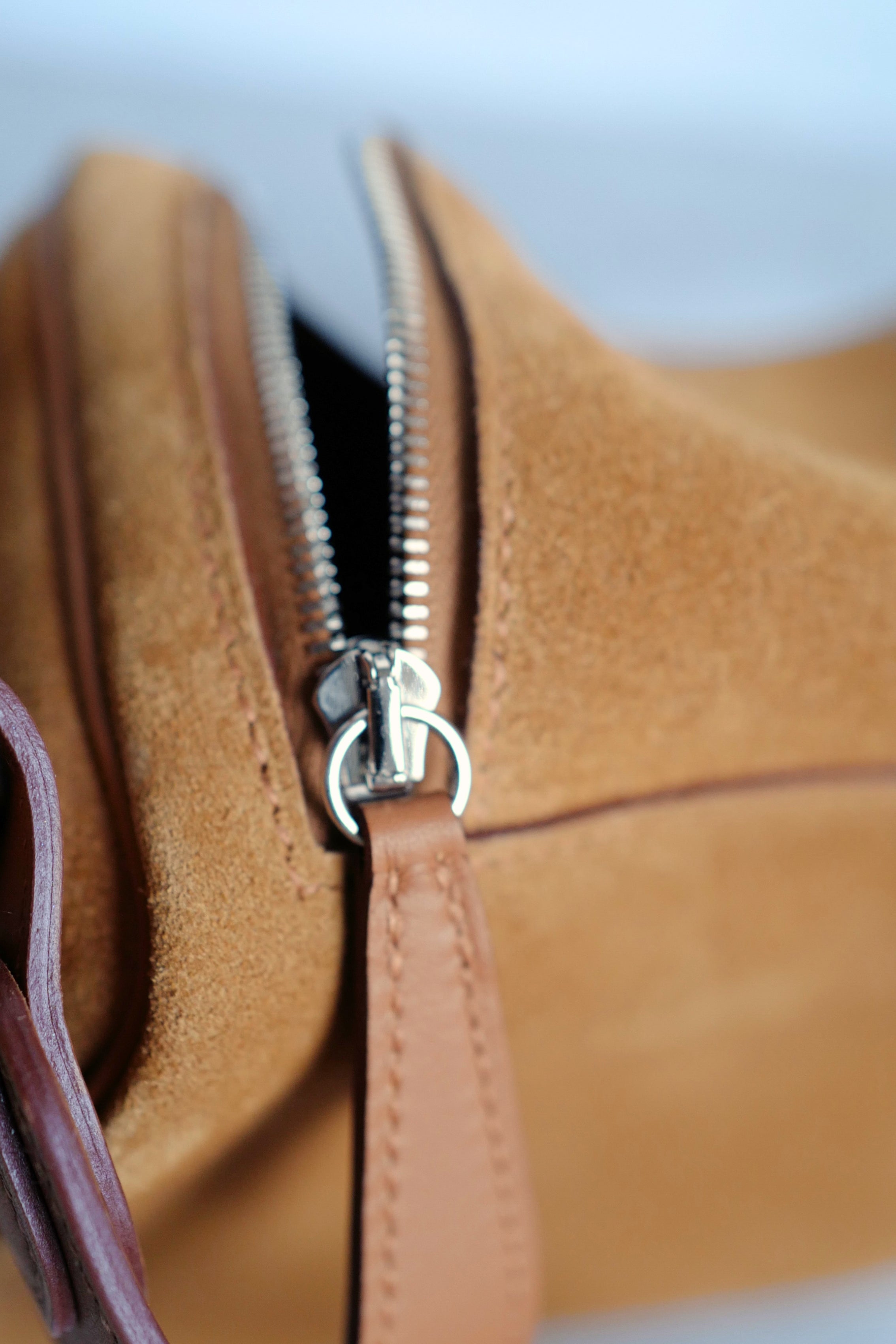 Hermès Mini Lindy II Gold Chamois Swift & Grizzly Leather with PHW K Stamp (2025)