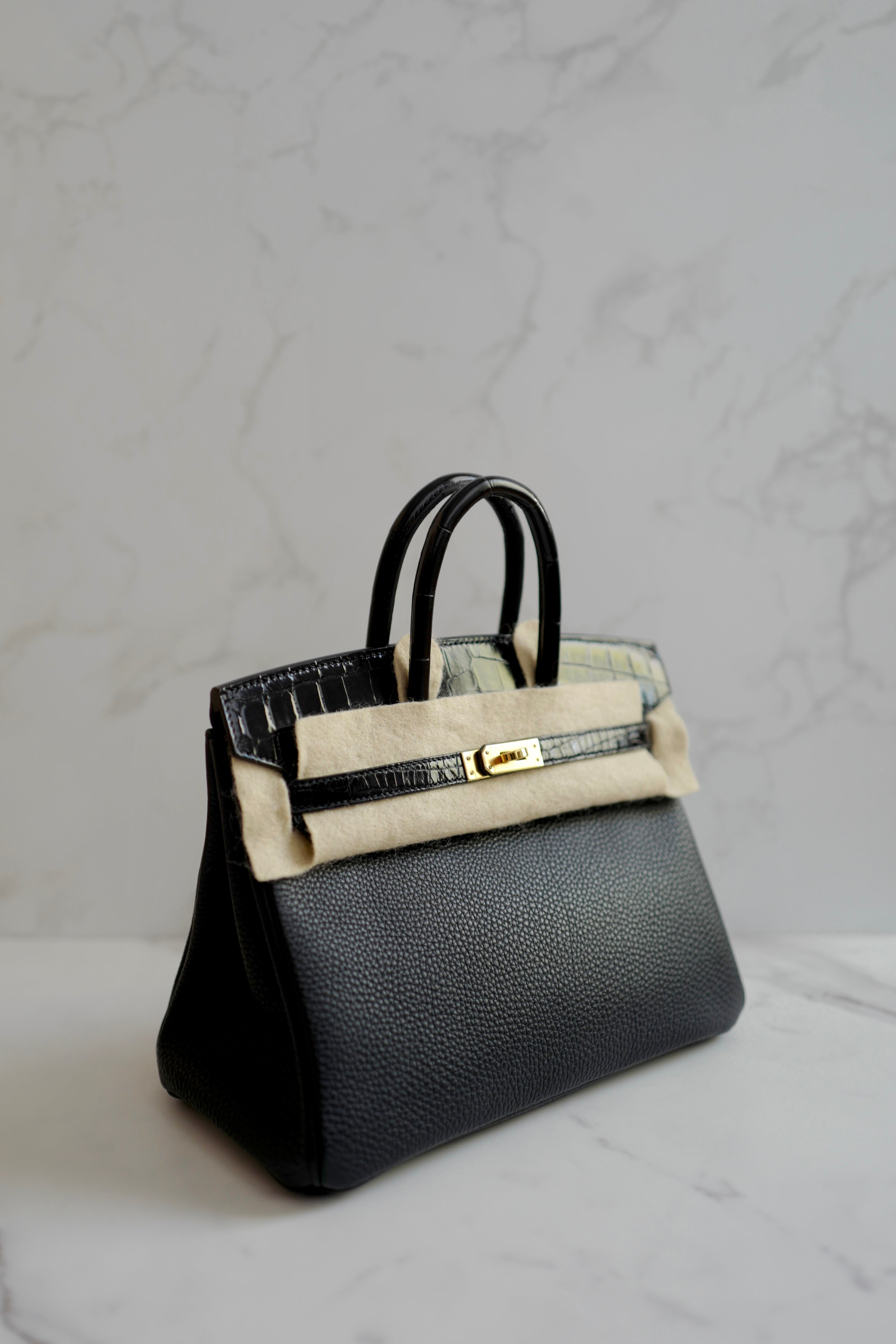 Hermes Birkin 25 touch shiny niloticus in noir/black gold hw Complete with Receipt