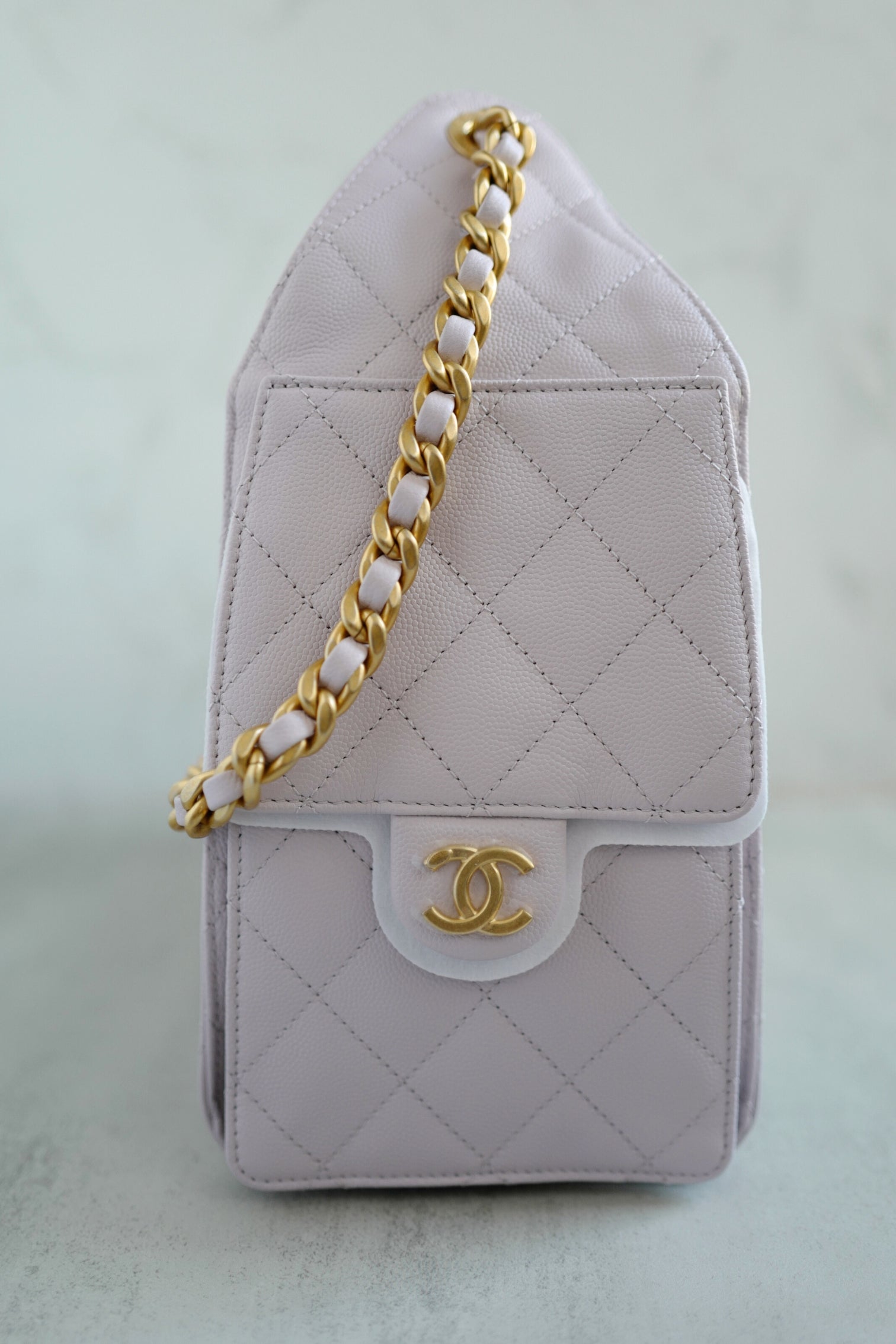 BNIB Chanel 25K Small Hobo Bag Lilac Grained Calfskin with Gold Hardware