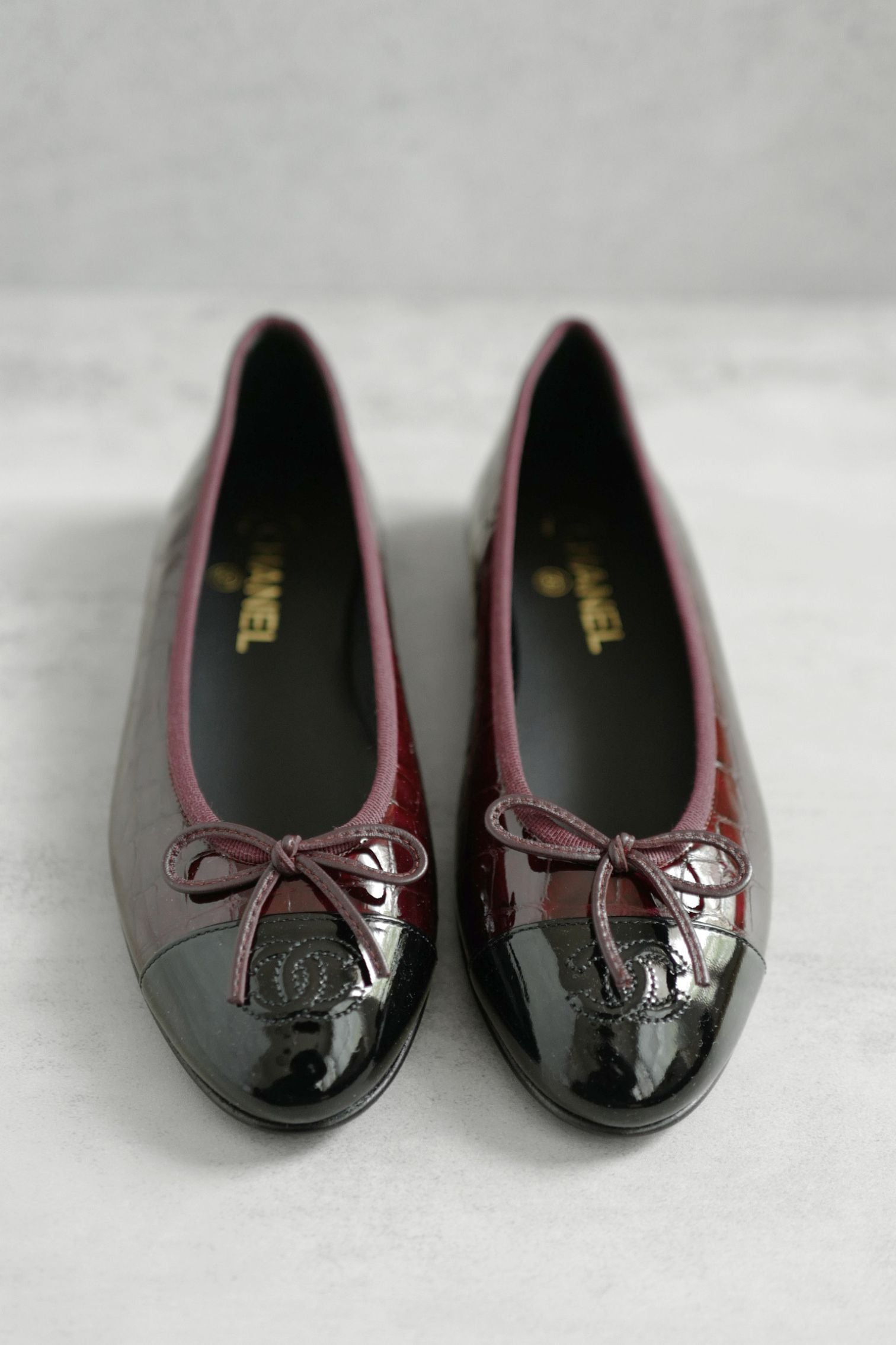 Chanel 26A Ballet Flats Croc Embossed Patent Calfskin Burgundy Black Size 38.5