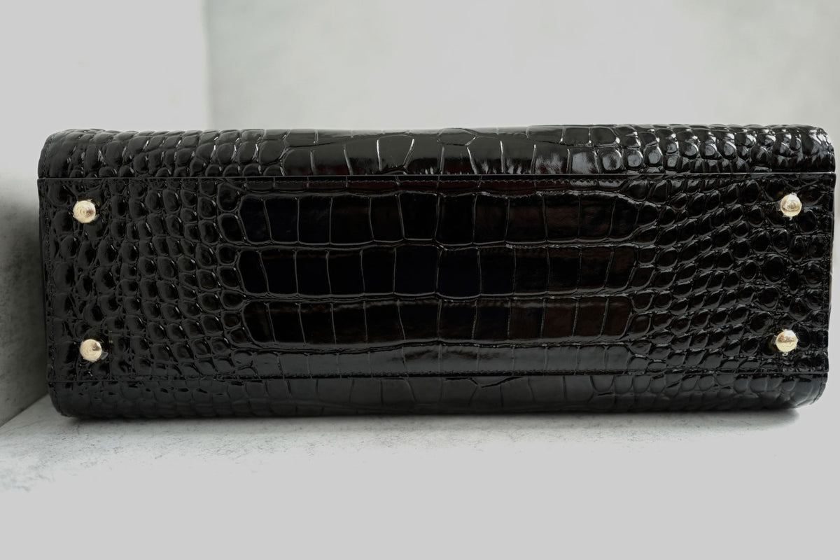 NEW Chanel 26K Matthieu Blazy's Small Tote Black Crocodile Embossed Calfskin GHW