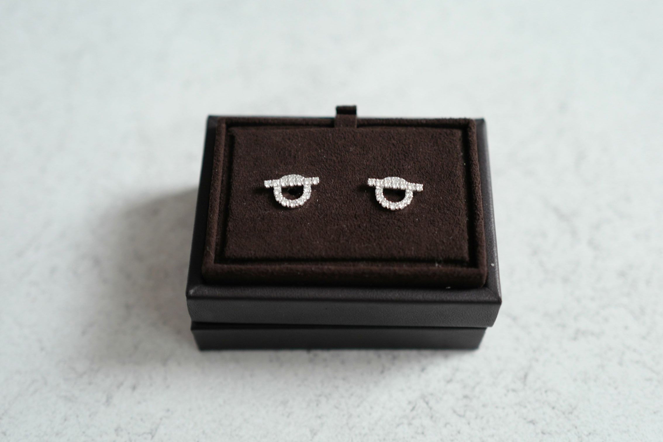 BNIB Hermes Finesse Earrings White Gold With Diamonds $11K Retail
