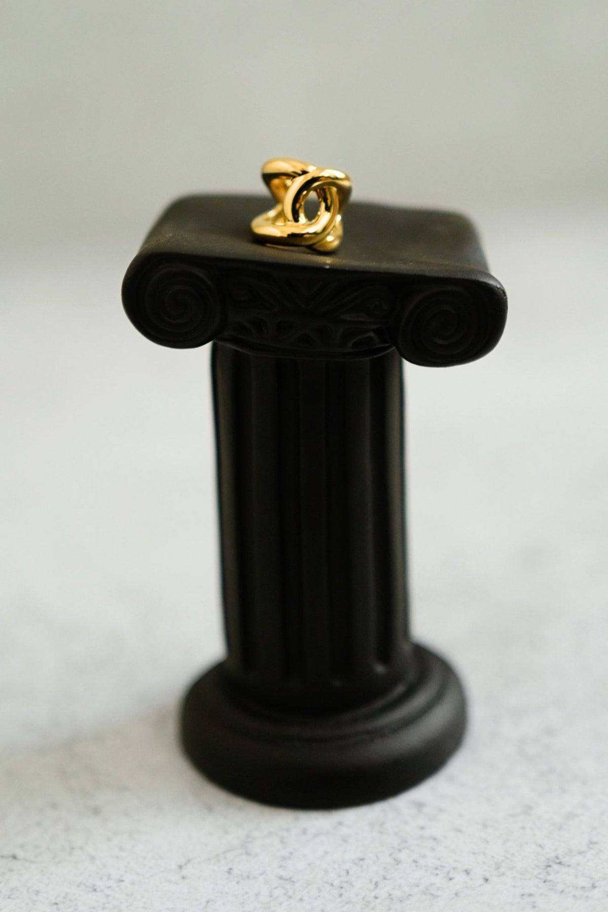 NEW Chanel 26K Ear Cuff Metal Gold Interlocking CC Logo Women Earring