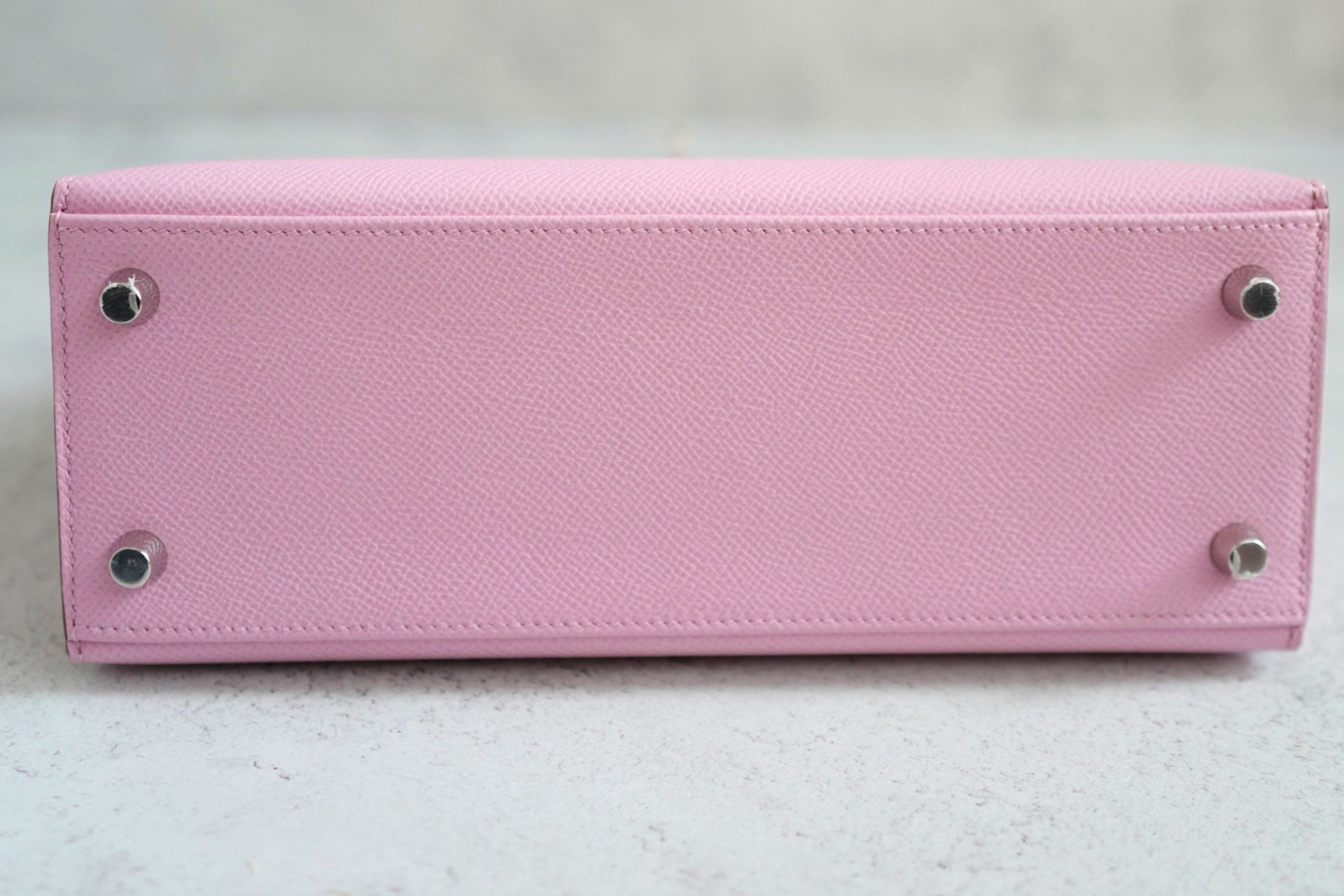 BNIB Hermès Kelly 25 Mauve Sylvestre Epsom Sellier PHW G Stamp 2026