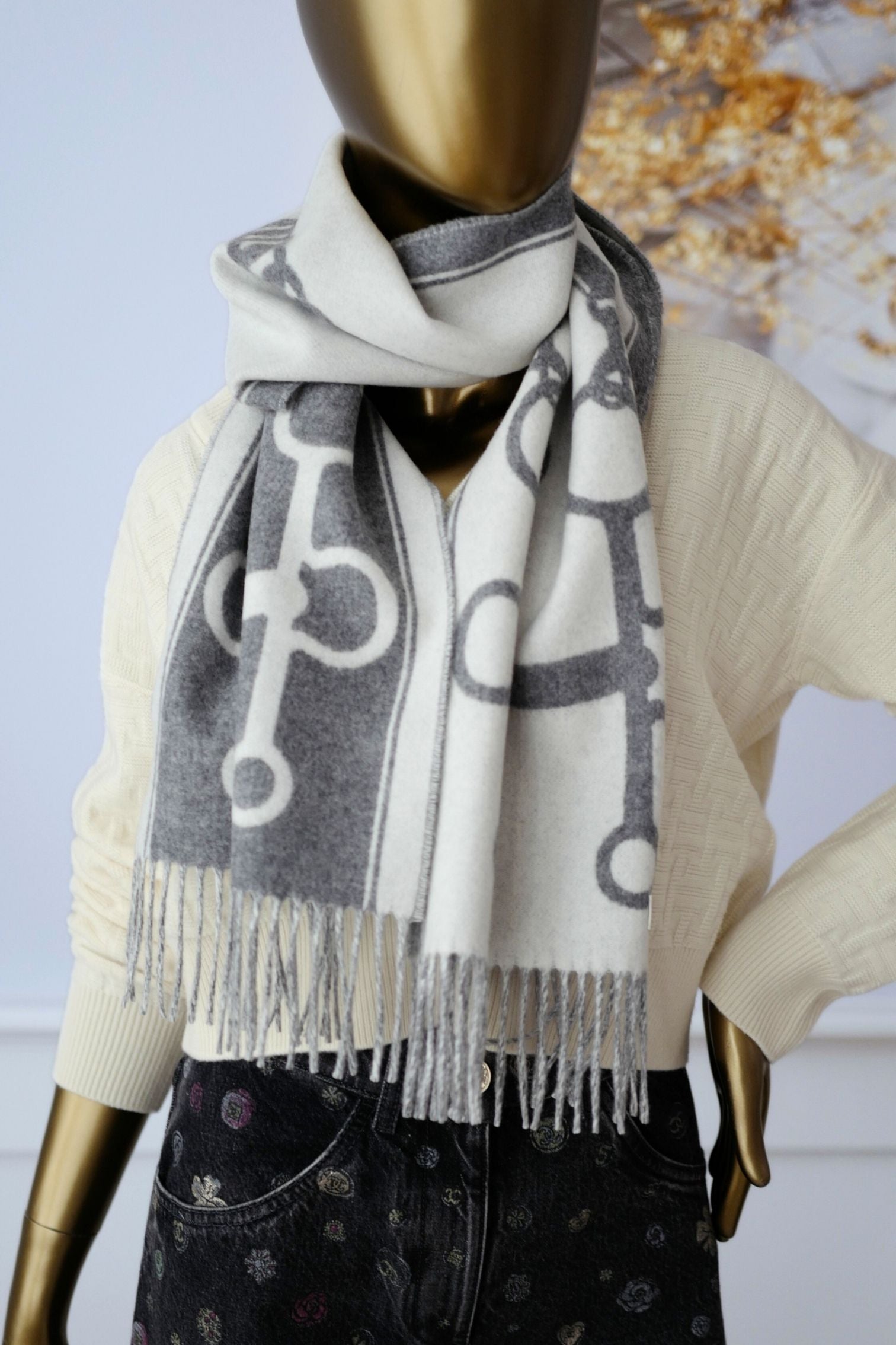 Hermès Casaque Mors Cashmere Scarf in Ivoire Gris Flanelle