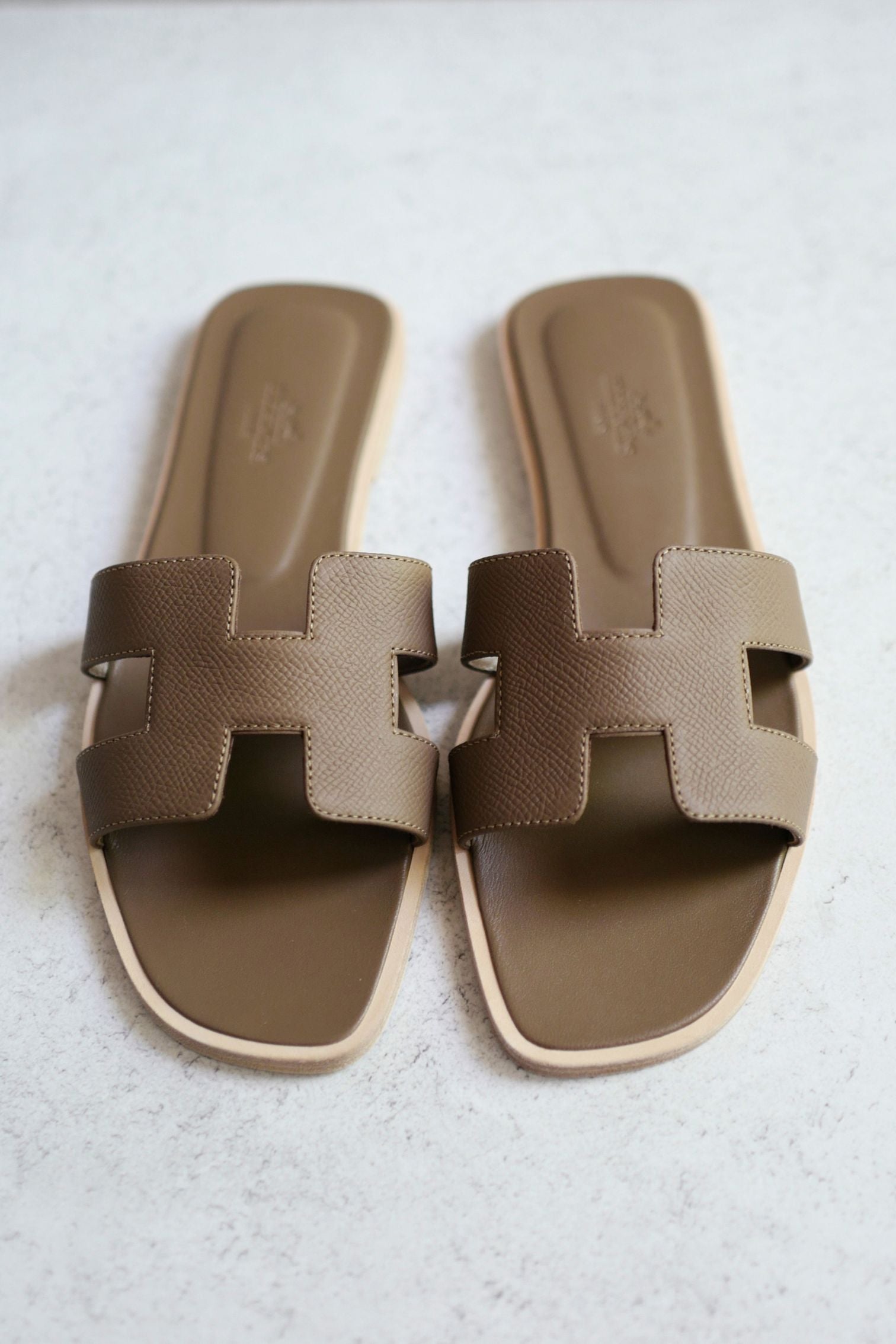Hermès Oran Sandal Étoupe Calfskin Leather Size 38