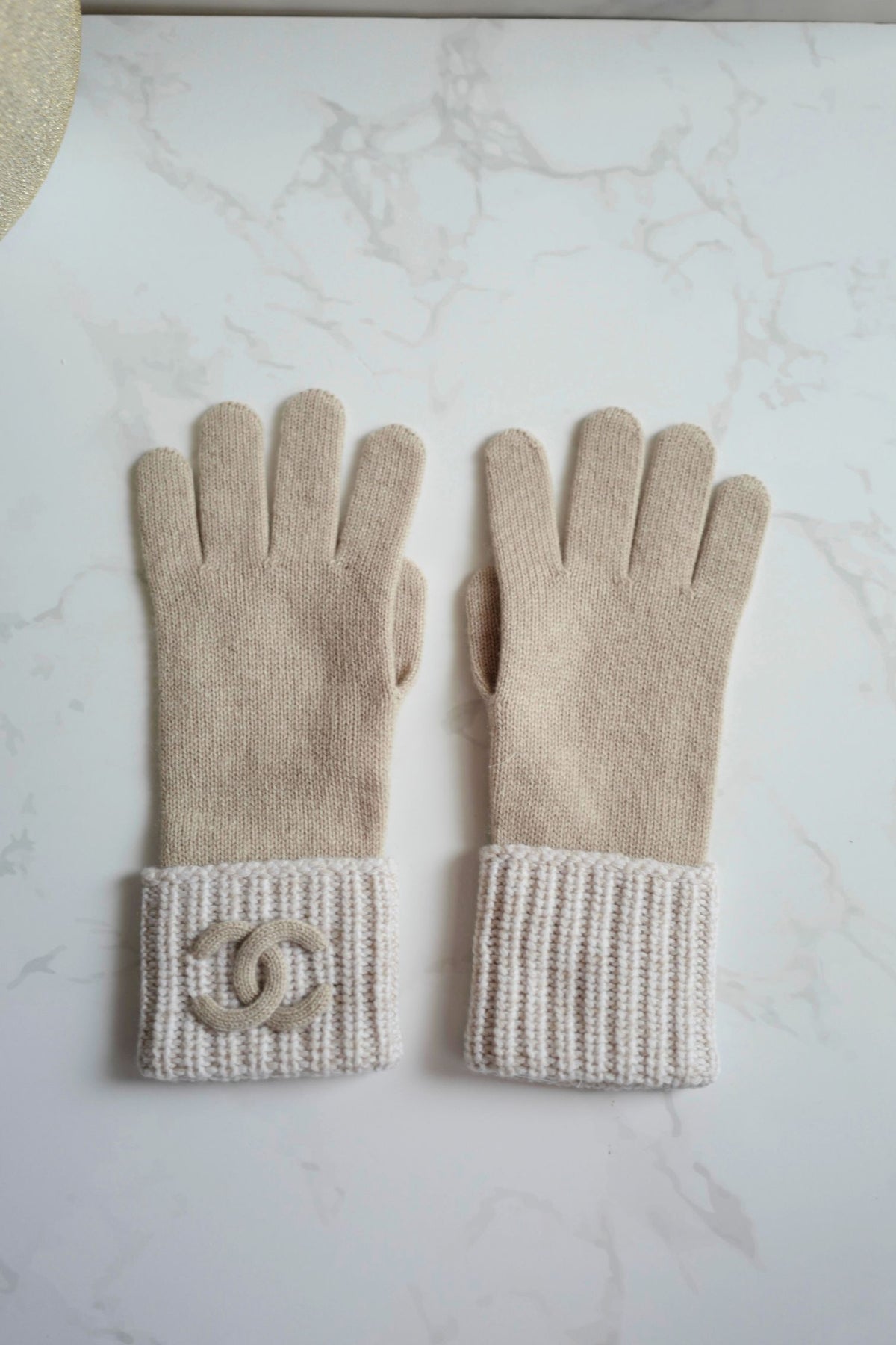 NEW Chanel Fall-Winter 2024/25 Knit Gloves CC Logo