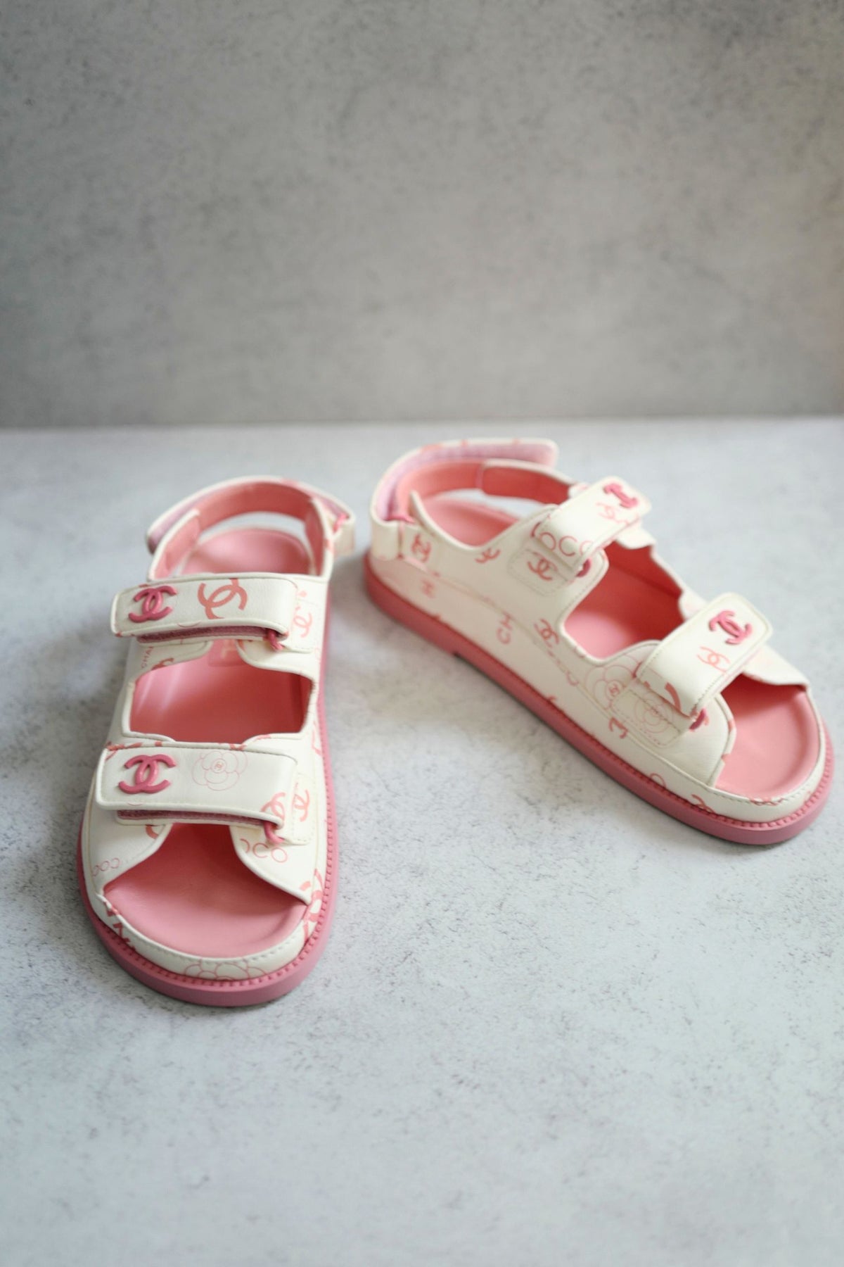 BNIB Chanel Dad Sandal 23A Monogram CC Logo In White/Pink Pink CC Logo Socks