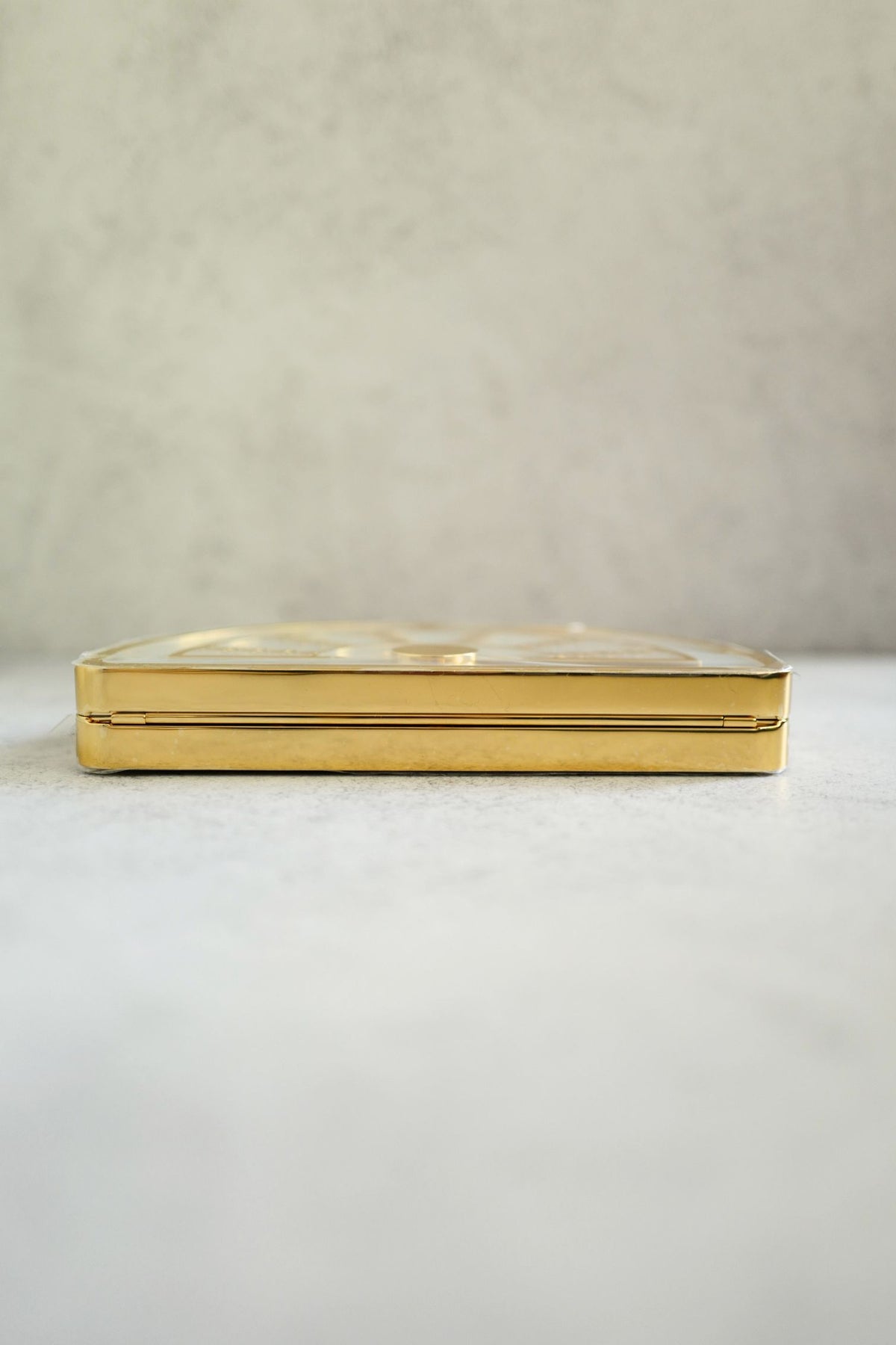 NEW Chanel 26A Metiers d’art Elevator Minaudiere Clutch Golden Silver Gold Hardware
