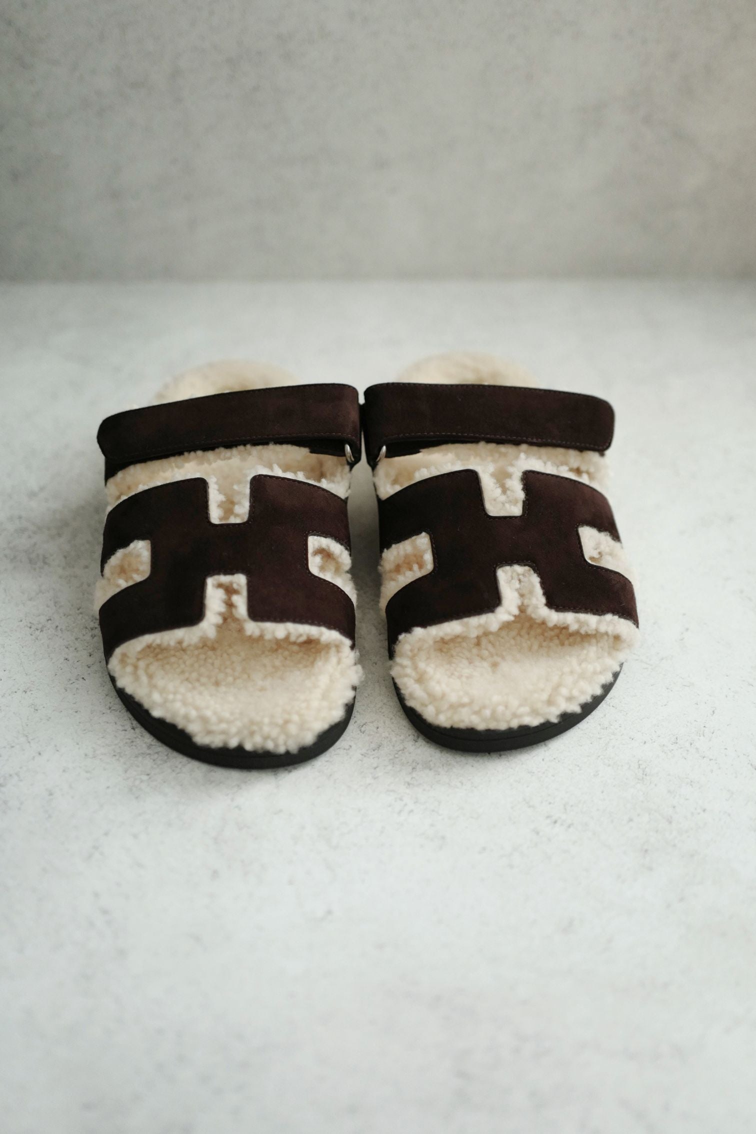 BNIB HERMÈS Chypre Sandals Goat Skin Suede Marron Ébène/Écru Size 38