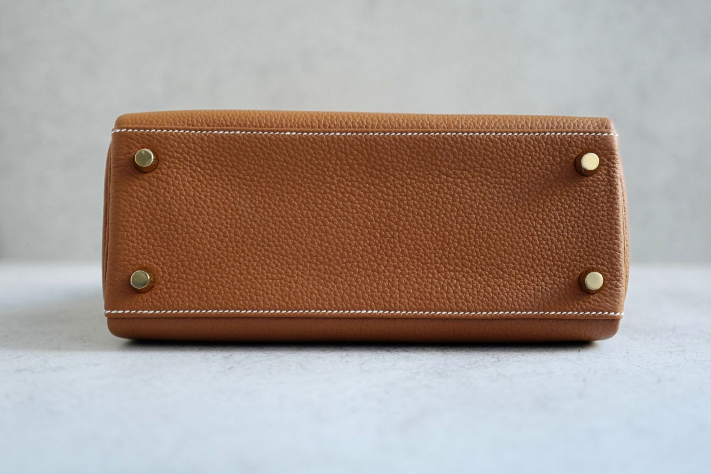 BNIB Hermes Kelly 25 Gold Togo Leather Gold Hardware G Stamp 2026