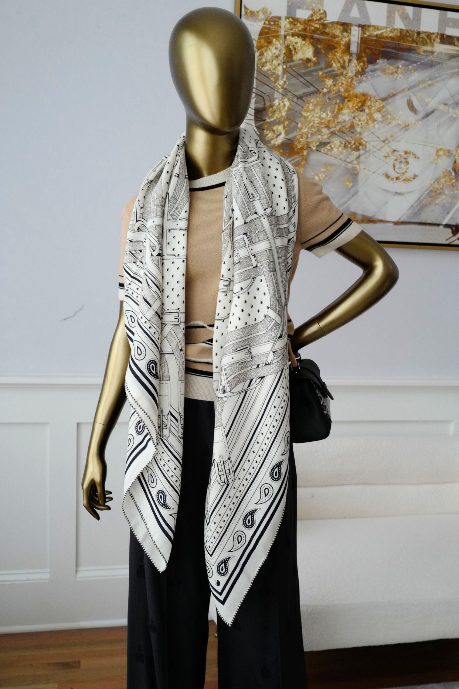 Hermès Mors a Jouets Bandana Shawl 140 Blanc/Bleu Marine/Ébène Cashmere Silk