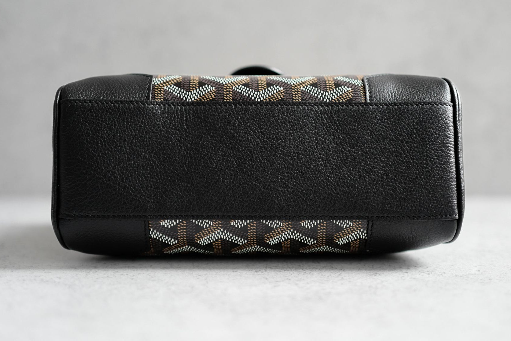 NEW Goyard Saigon Souple Mini Bag in Black Palladium HW with Beech Handle