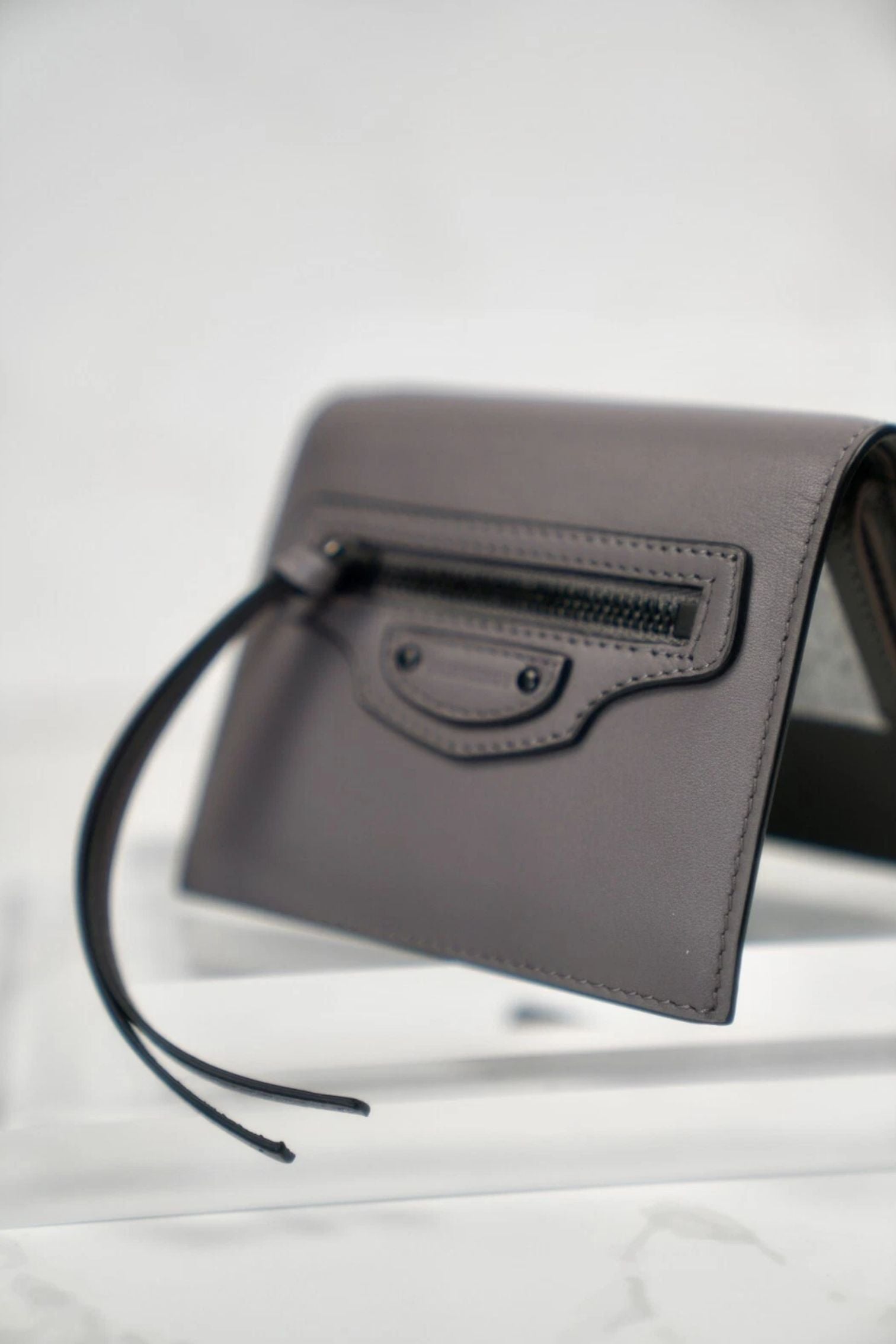 BNIB Balenciaga Women's Neo Classic Mini Wallet in Dark Grey Calfskin