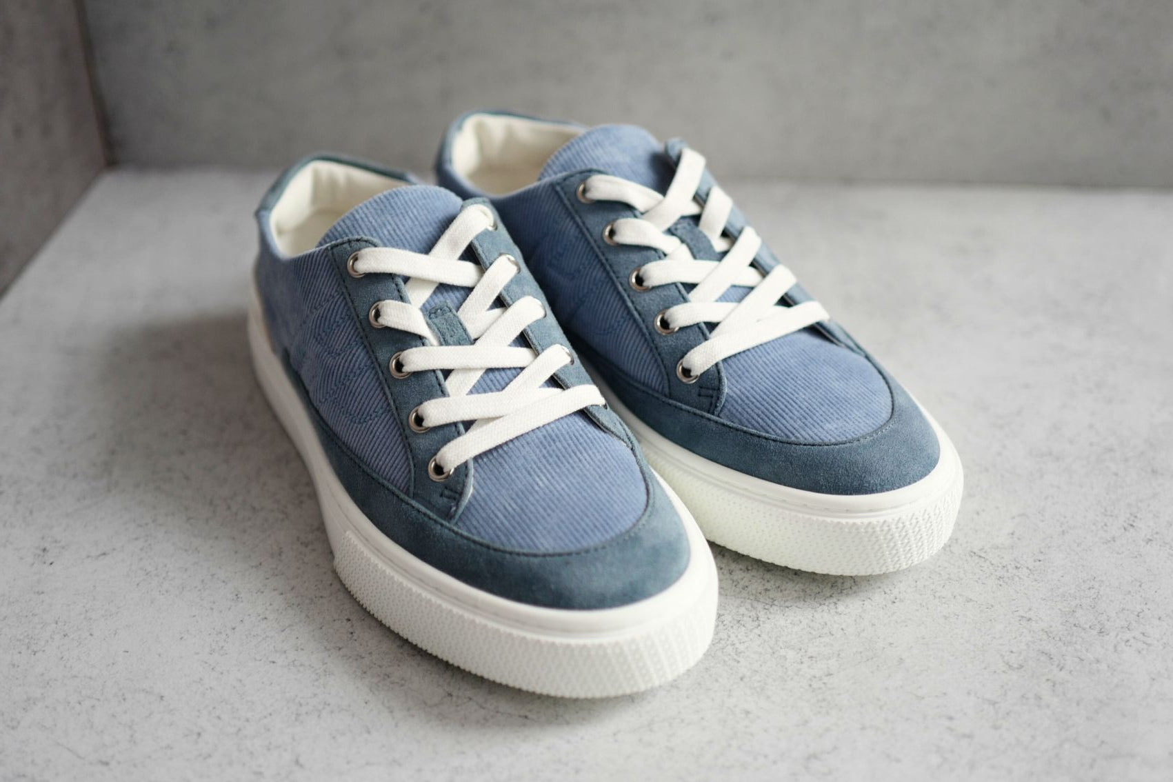BNIB Hermes Deep Sneaker Bleu Pinede Size 39.5