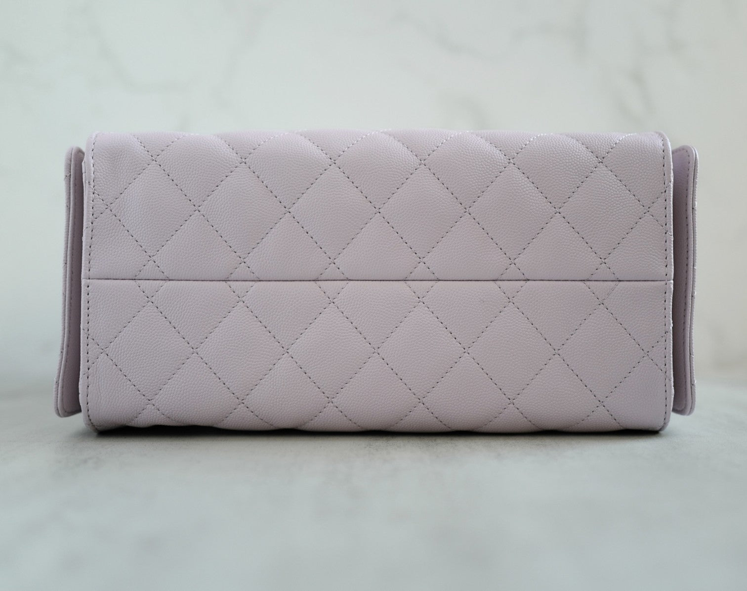 BNIB Chanel 25K Small Hobo Bag Lilac Grained Calfskin with Gold Hardware