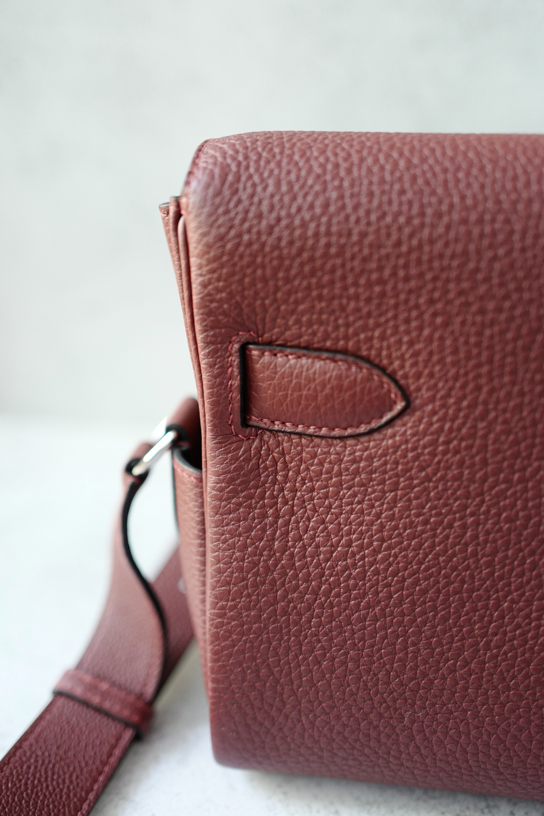 BNIB Hermès Kelly Messenger PM Rouge H Togo Leather Bag with Palladium Hardware