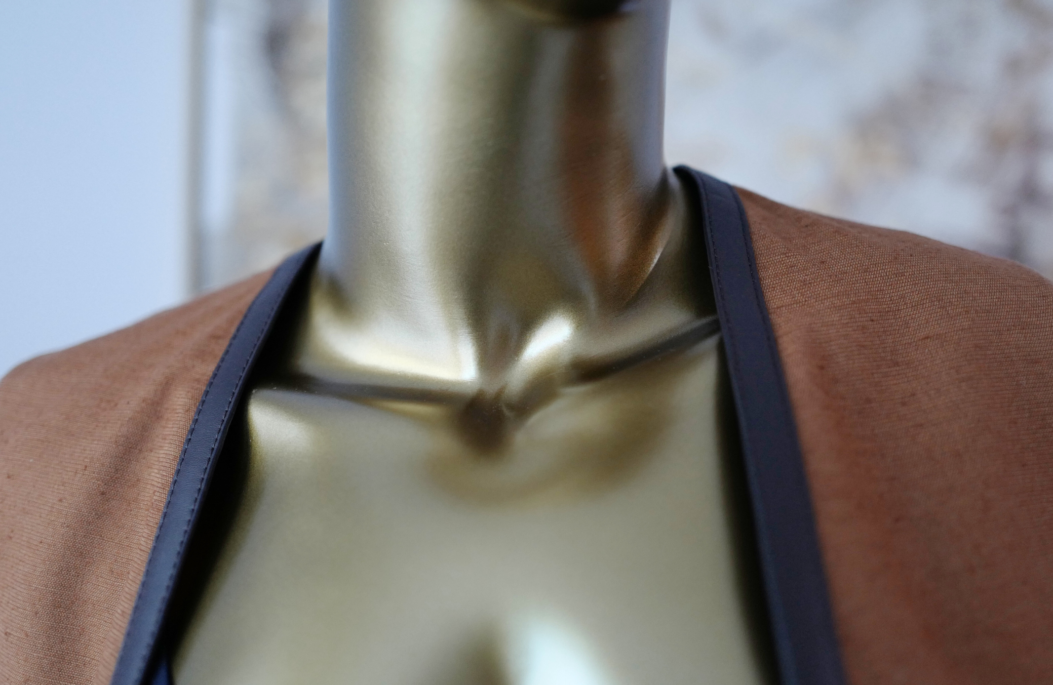 Hermès Women’s Limited Re-edition Outdoor Jacket Reversible Marron Muscade Silk Shantung Size 36 with Nappa Lambskin Trim