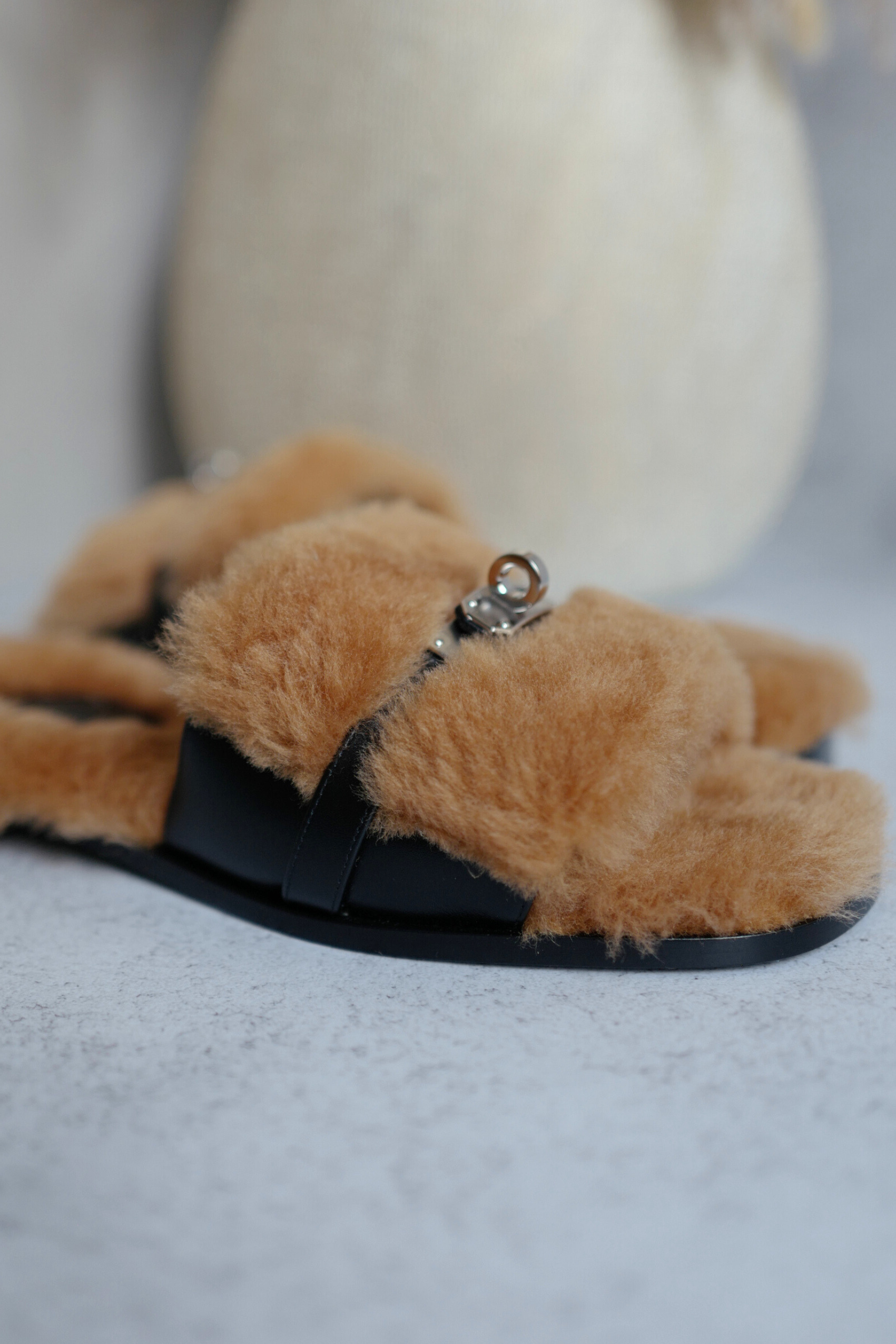 BNIB Hermès Giulia Sandals Shearling & Calfskin Naturel/Noir Palladium 38.5