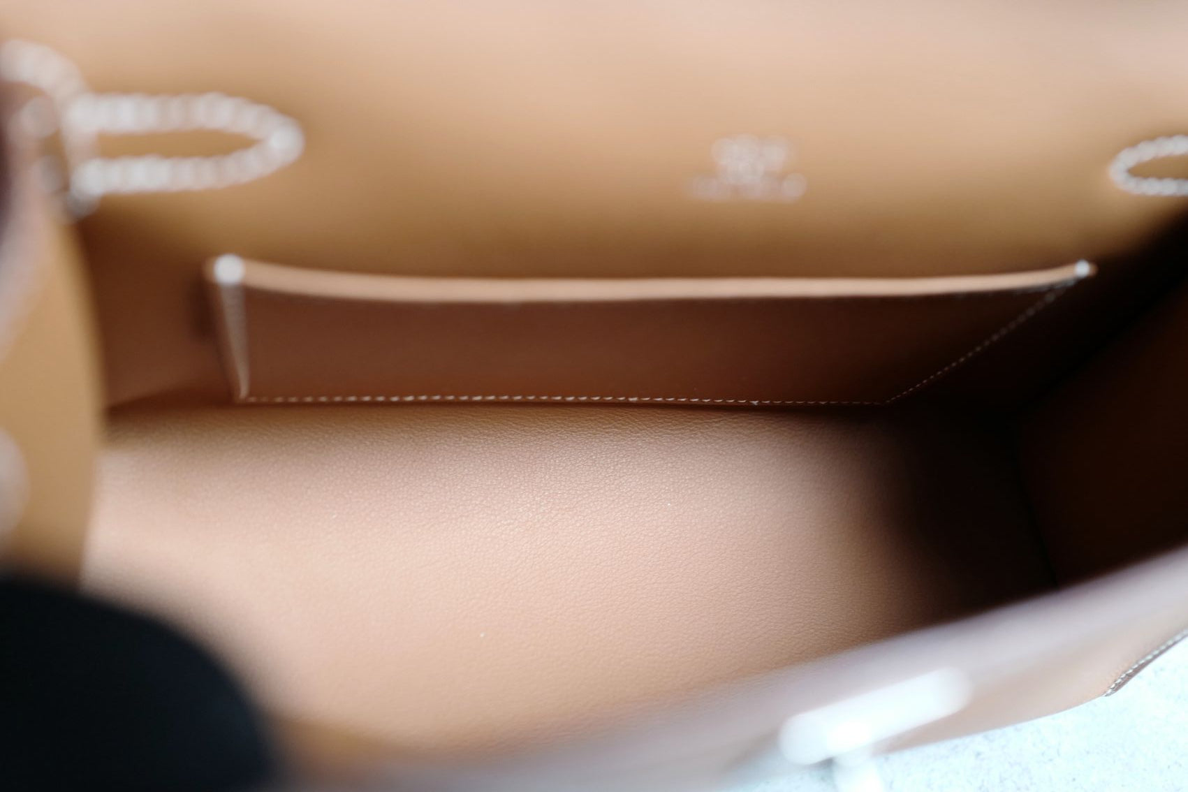 Hermès Kelly Pochette Gold Swift Leather Palladium Hardware K Stamp