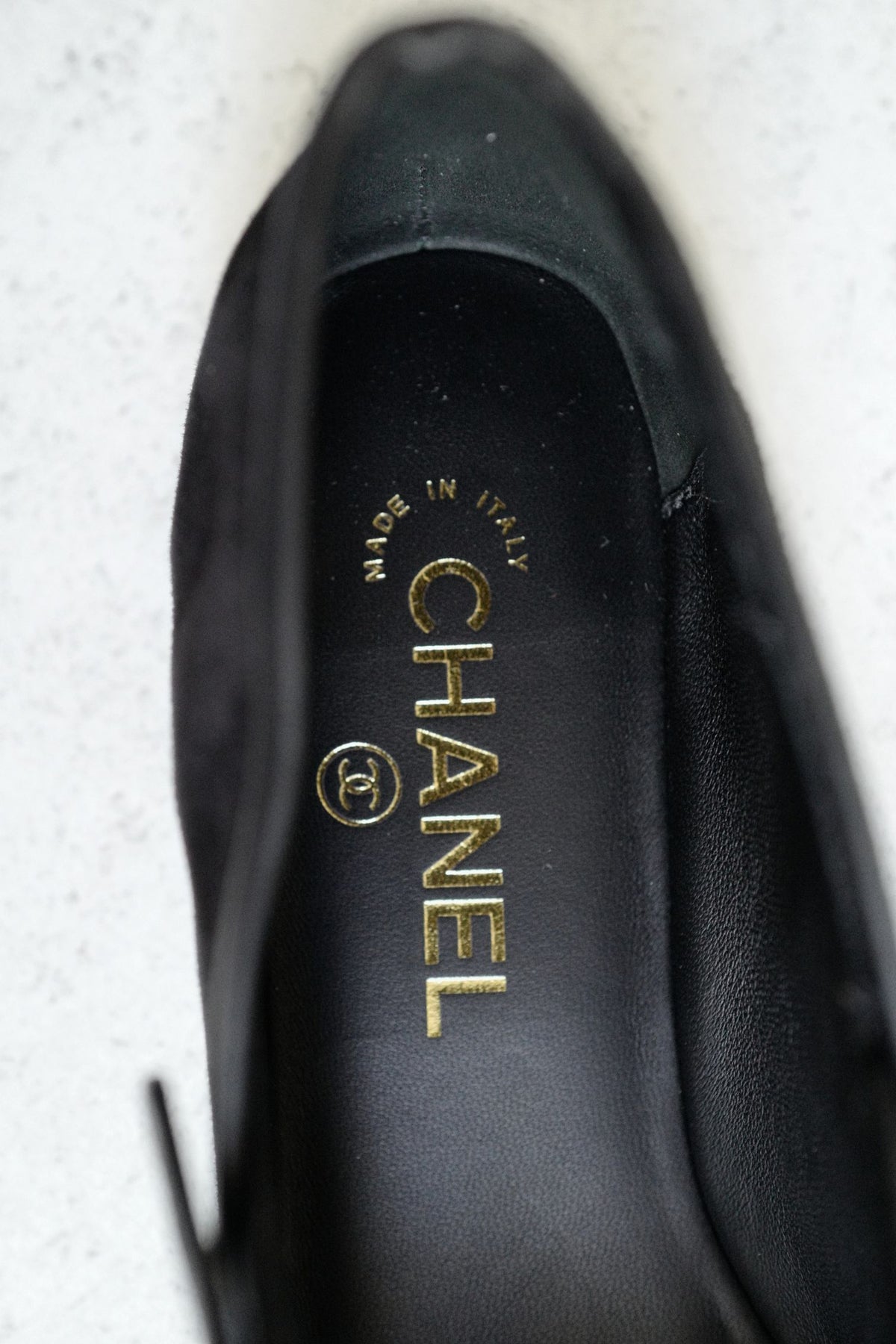 NEW Chanel 26K Flat Shoes Mary Jane  Black White Suede Goat &Calfskin Size 38.5