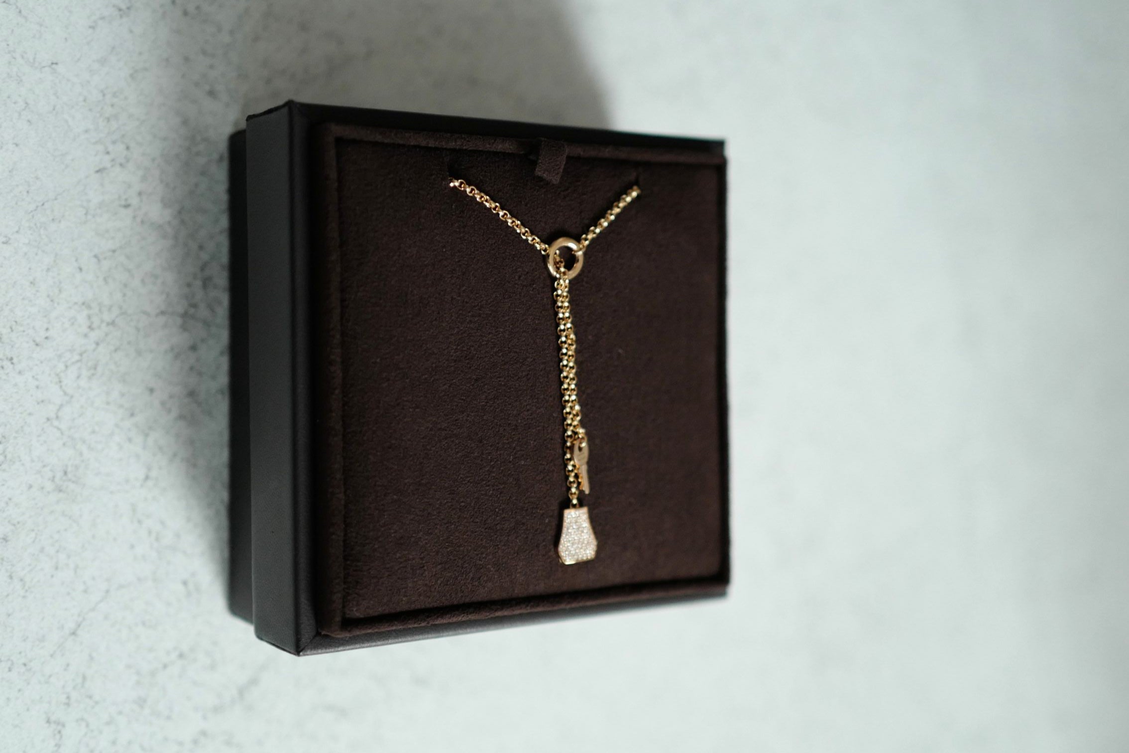 New Hermes Kelly Clochette Necklace pm dia 18k Rose Gold With Diamonds $11K
