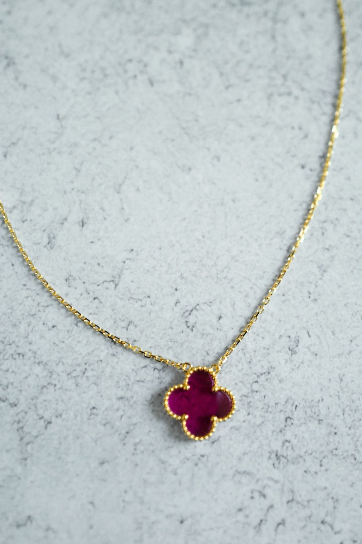 NEW Van Cleef & Arpels Vintage Alhambra Pink Pendant Necklace 18k Yellow Gold