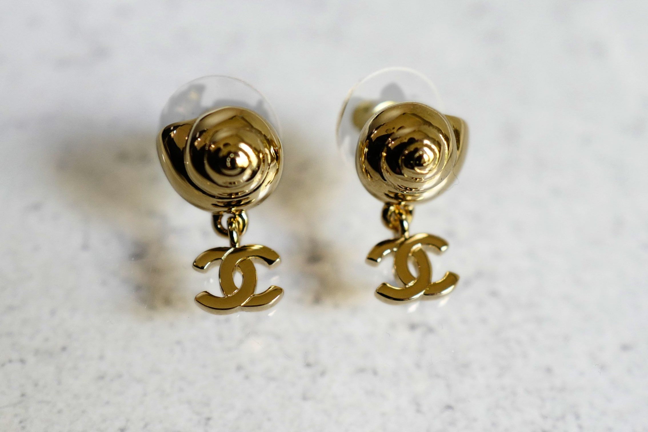 Chanel 26M Coco Beach Pendant Earrings Metal Gold