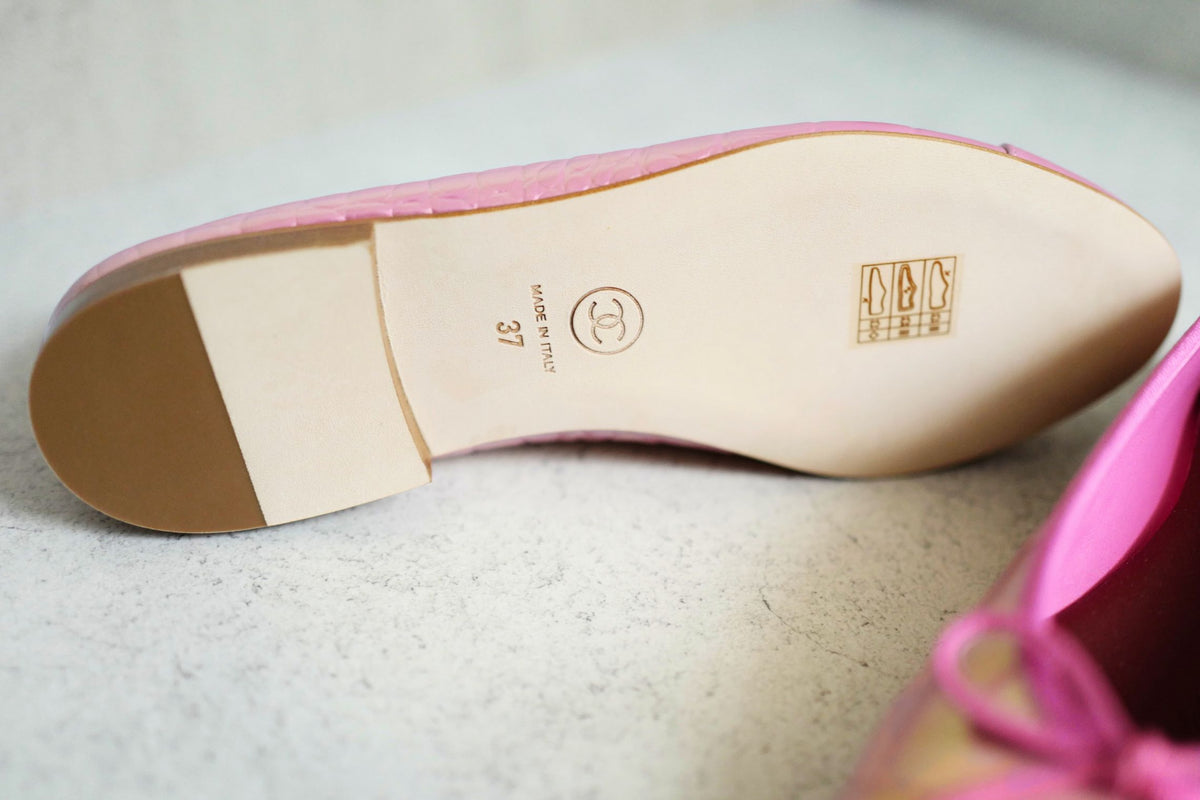 NEW Chanel 26K Matthieu Blazy's Ballet Flats Croc Embossed Calfskin Pink Size 37